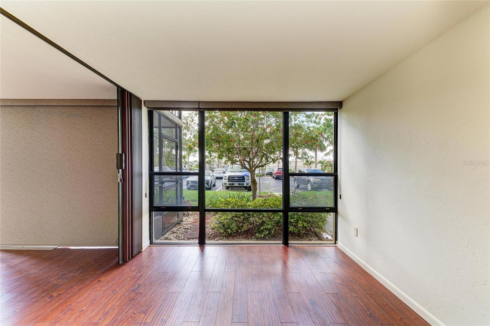 Image 9 of 71 For 618 Bird Bay Drive S 110