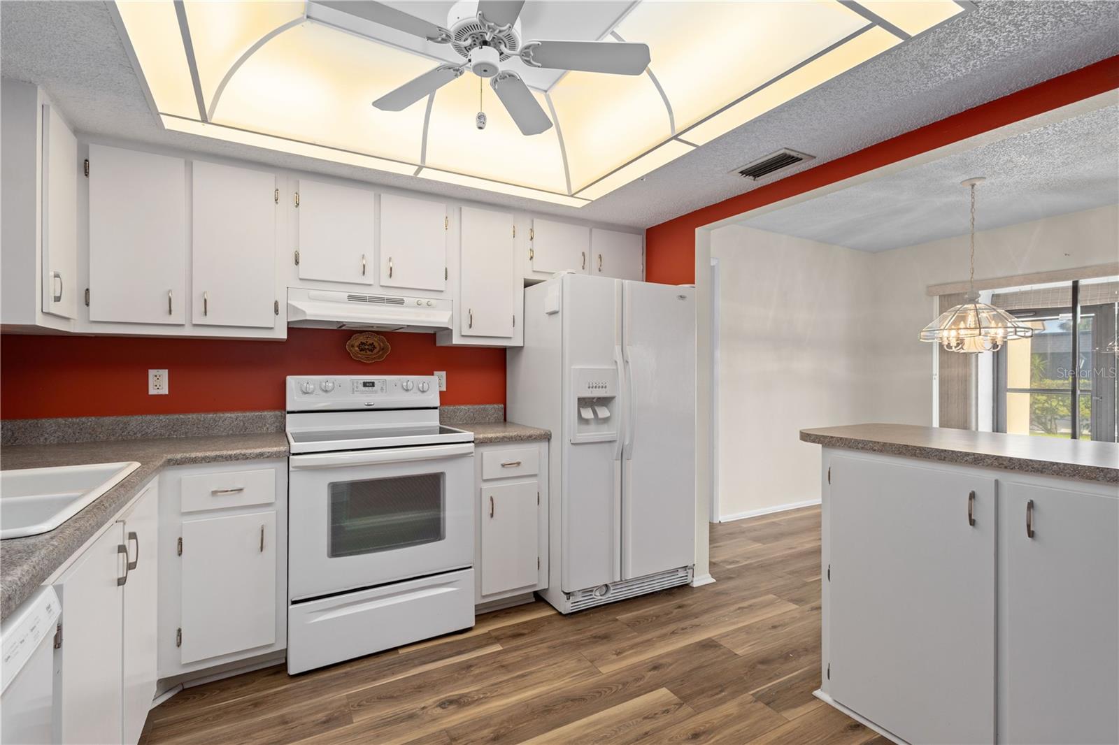Image 10 of 26 For 1728 Lakeside Court 1720b