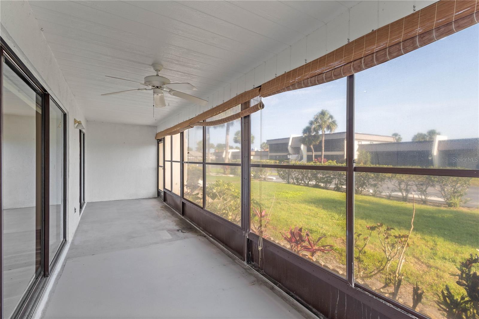 Image 21 of 26 For 1728 Lakeside Court 1720b