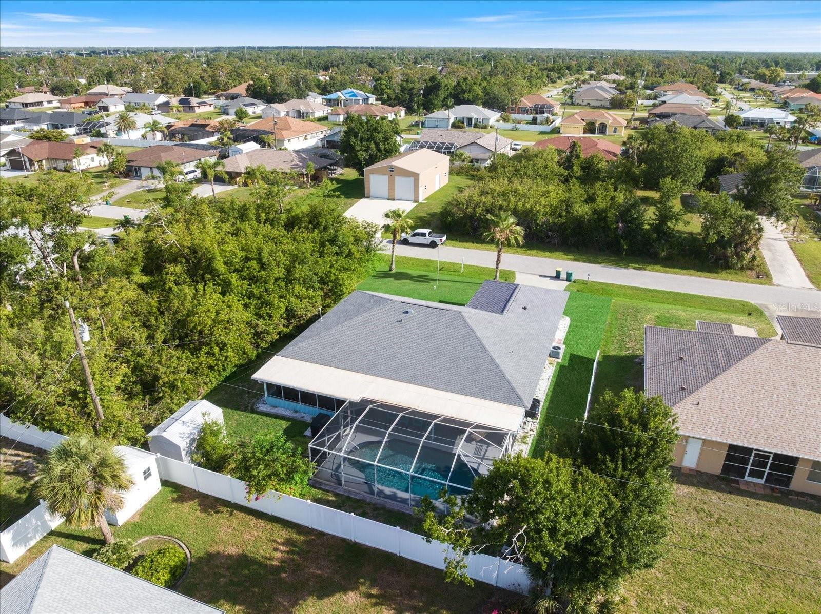 Image 11 of 33 For 9277 Saint Catherine Avenue