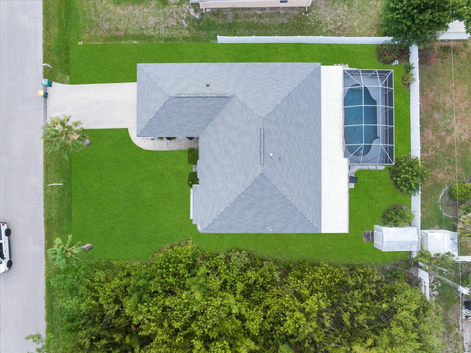 Image 12 of 33 For 9277 Saint Catherine Avenue