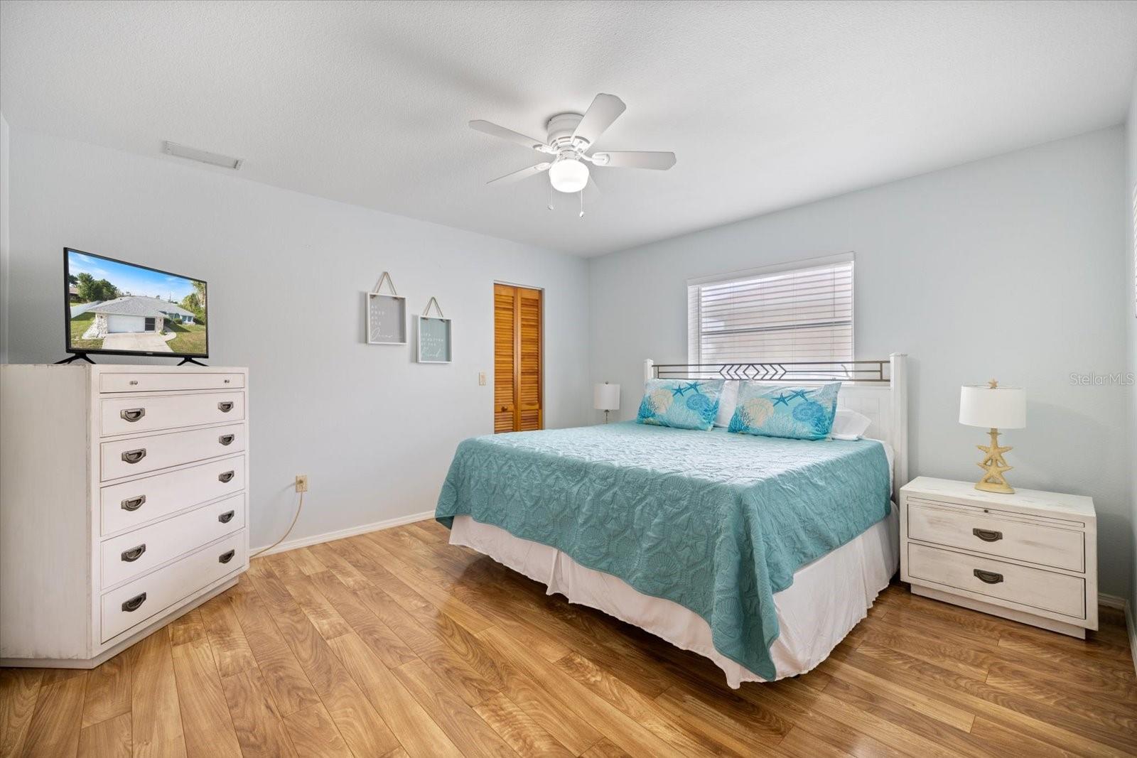 Image 24 of 33 For 9277 Saint Catherine Avenue