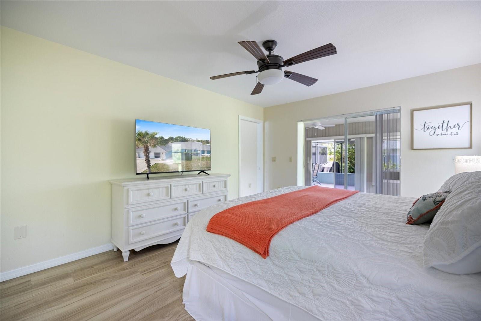 Image 6 of 33 For 9277 Saint Catherine Avenue