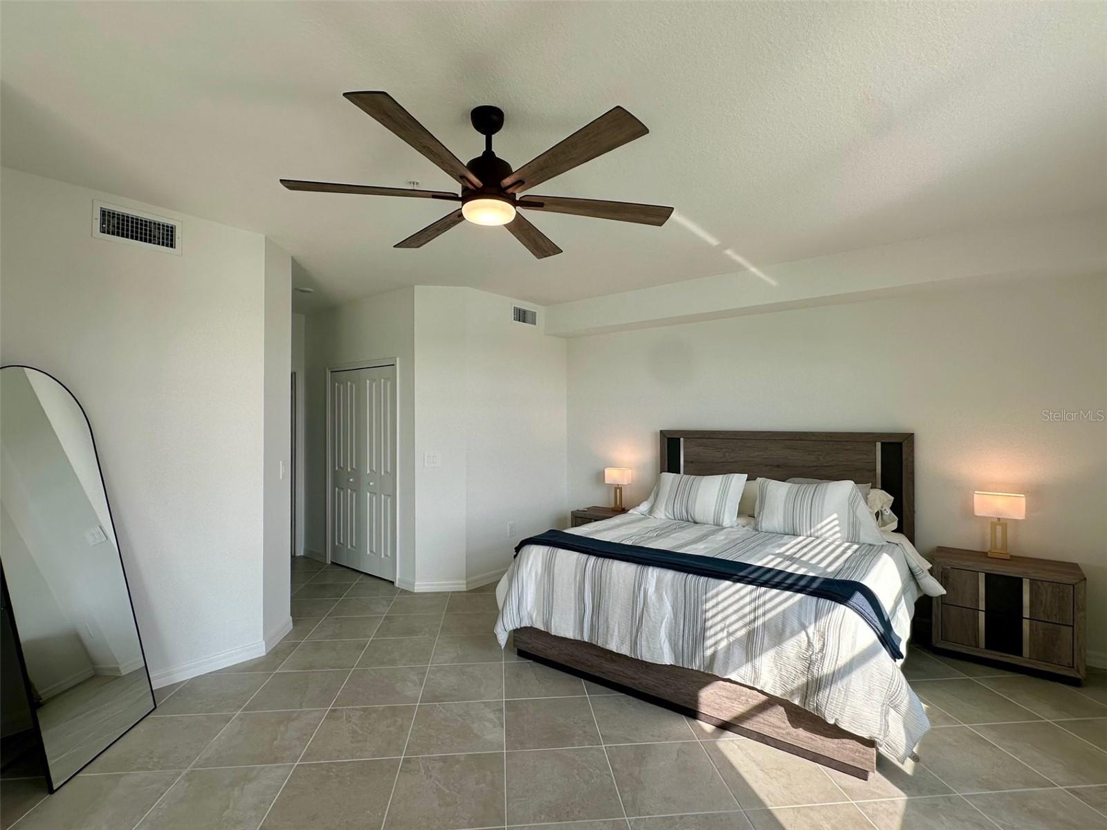 Image 12 of 40 For 12680 Radiance Court 102