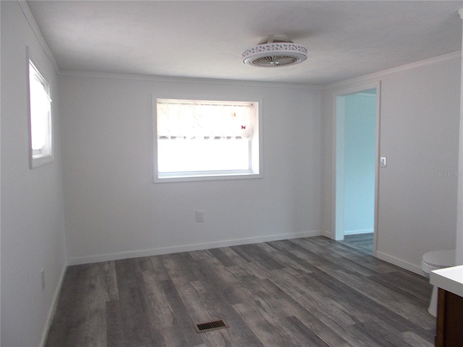 Image 12 of 25 For 373 Longwood Drive