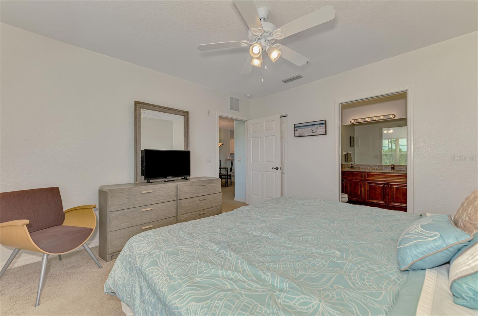 Image 30 of 67 For 8409 Placida Road 206