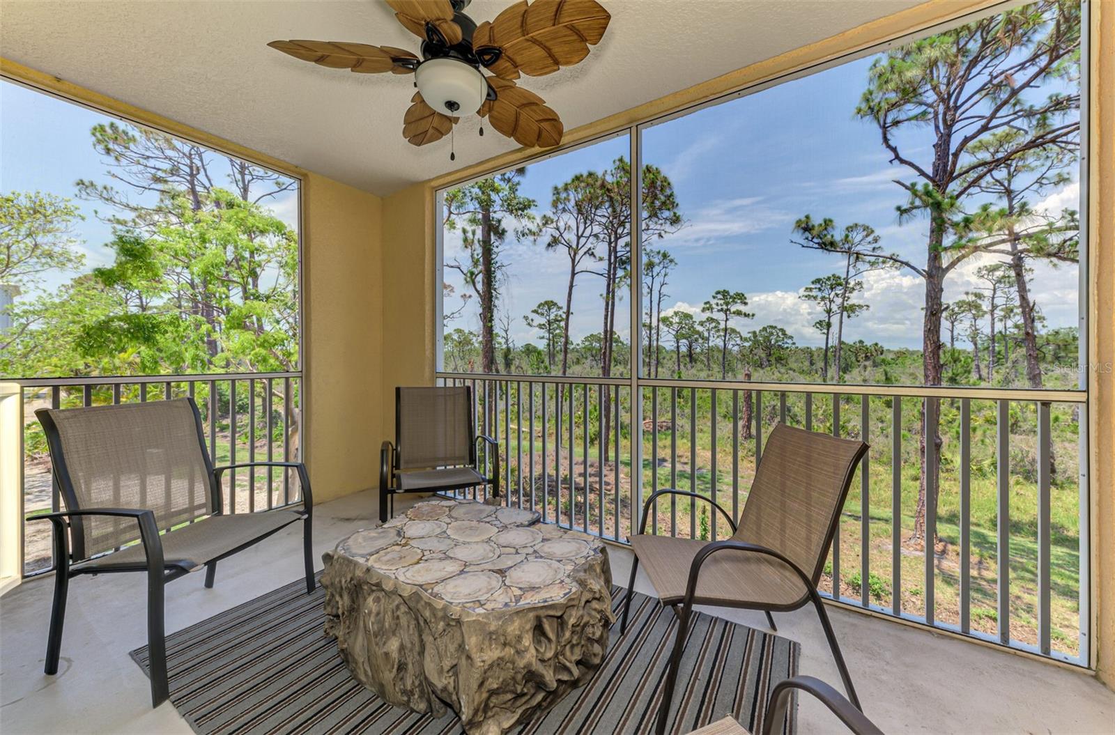 Image 36 of 67 For 8409 Placida Road 206