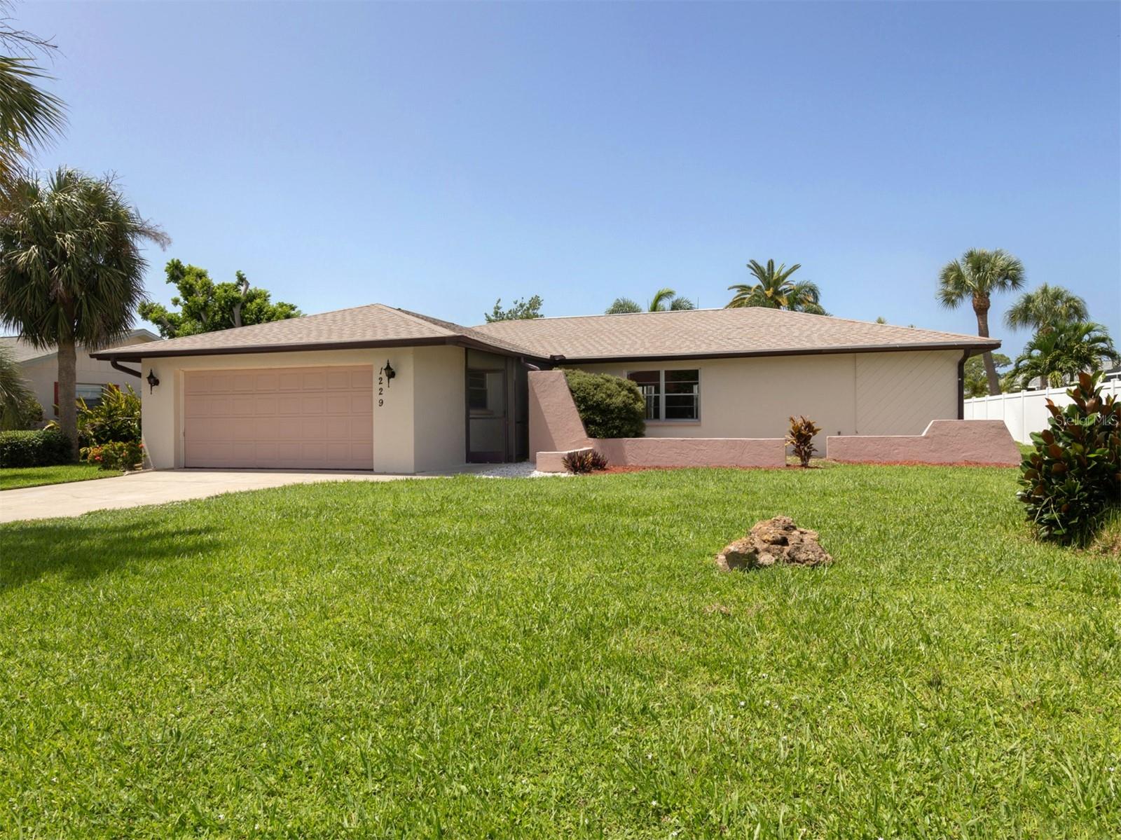 Details for 1229 Lucaya Avenue, VENICE, FL 34285