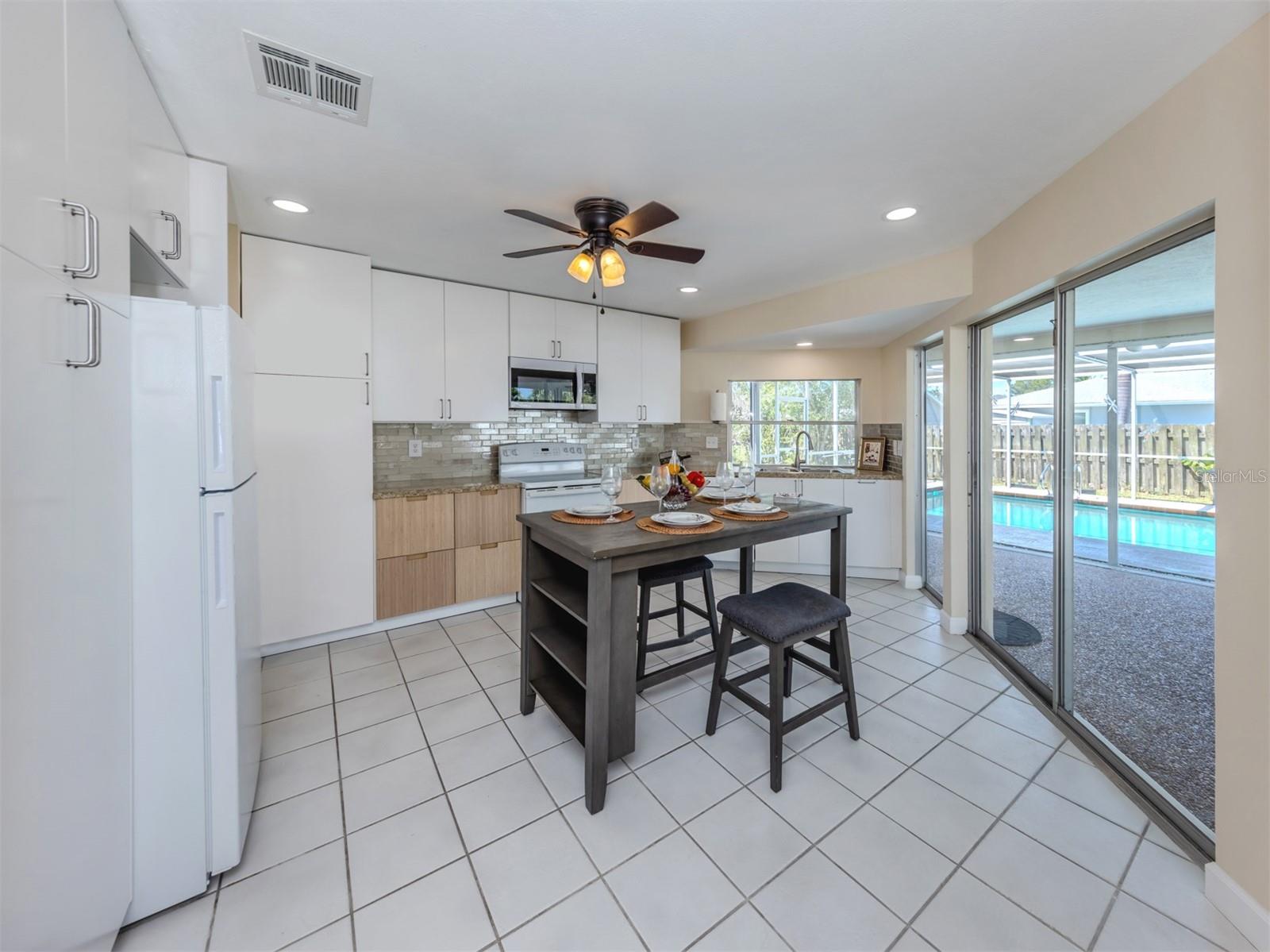 Image 25 of 82 For 1229 Lucaya Avenue