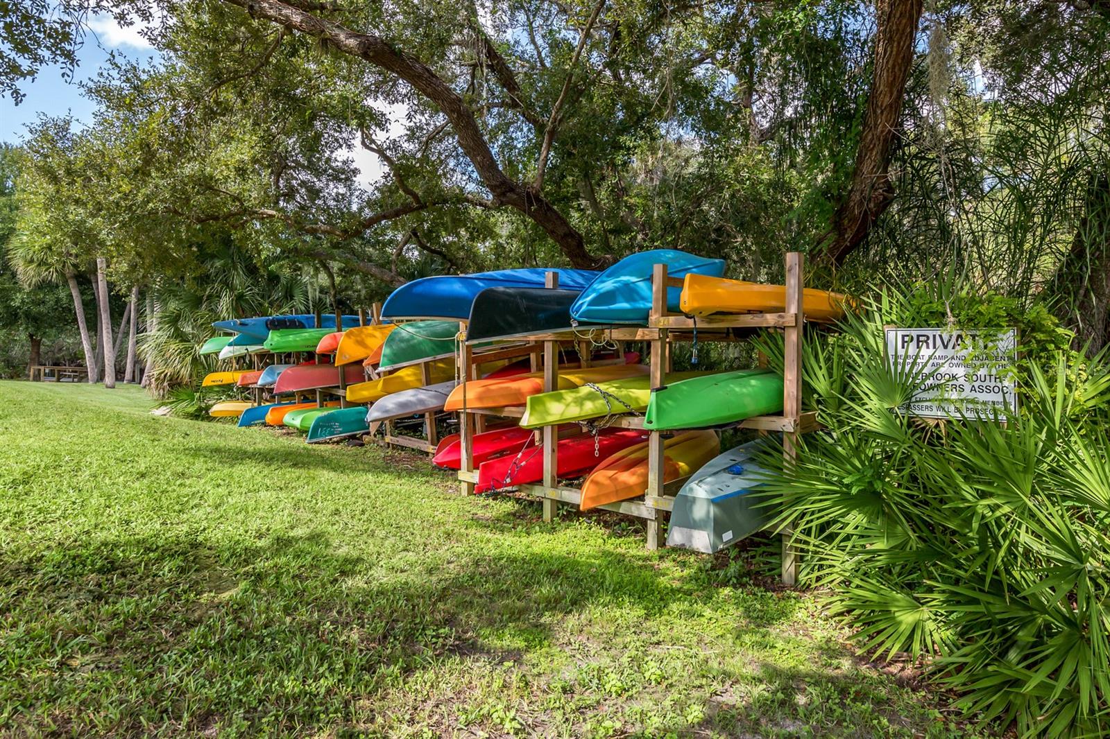 Image 46 of 82 For 1229 Lucaya Avenue