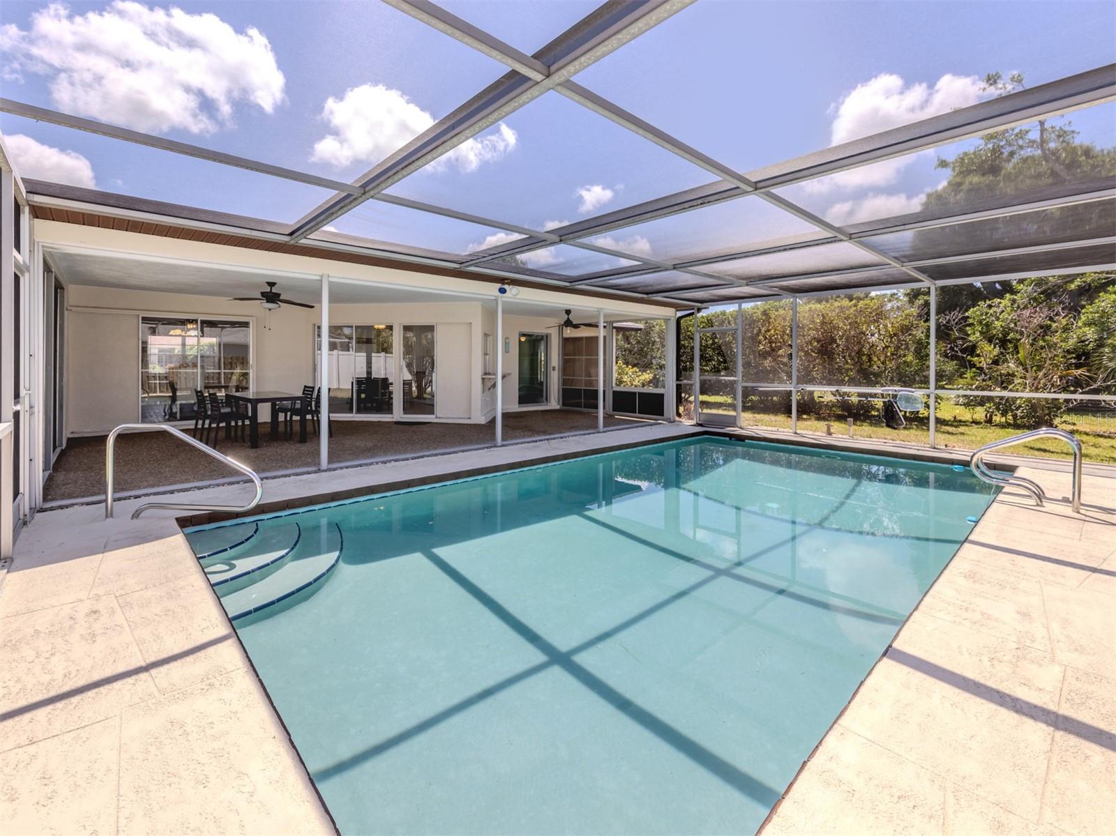 Image 9 of 82 For 1229 Lucaya Avenue