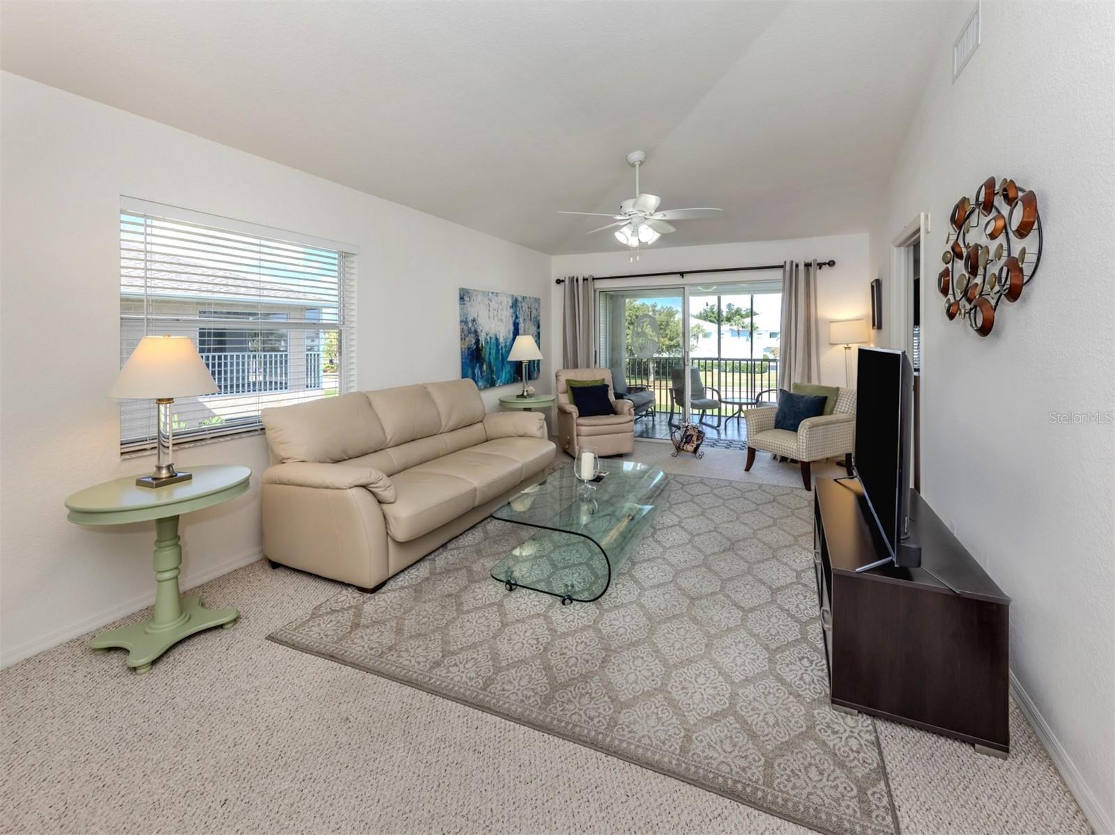 Image 7 of 35 For 5800 Sabal Trace Drive 904