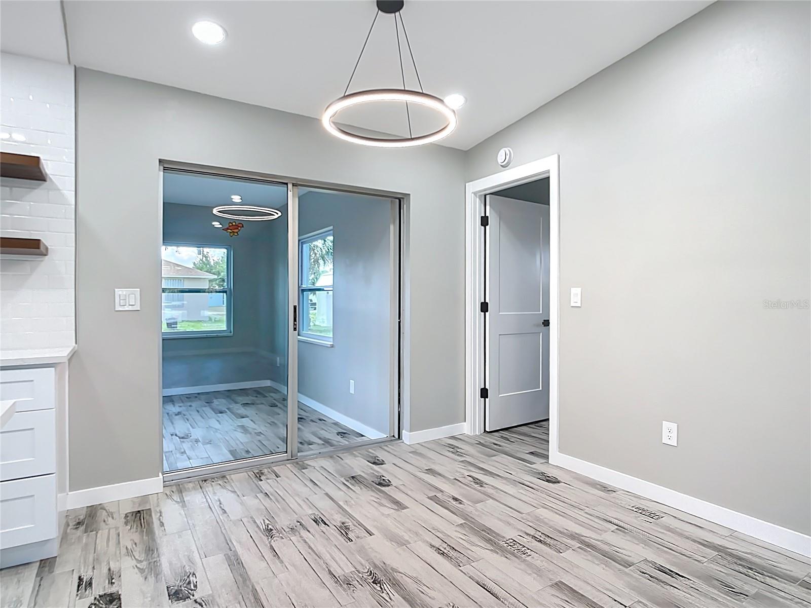 Image 10 of 41 For 7140 Teaberry Street