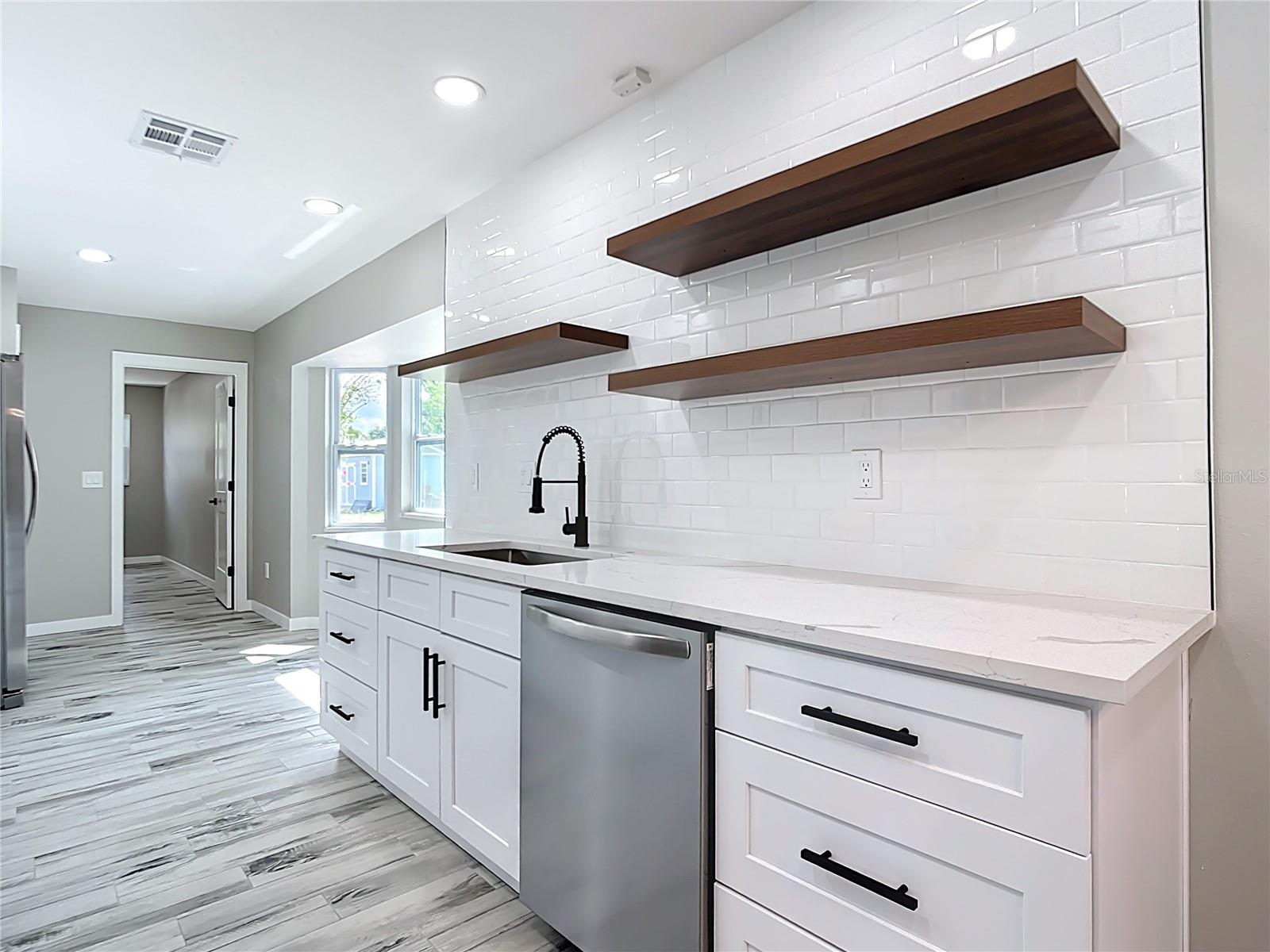 Image 13 of 41 For 7140 Teaberry Street