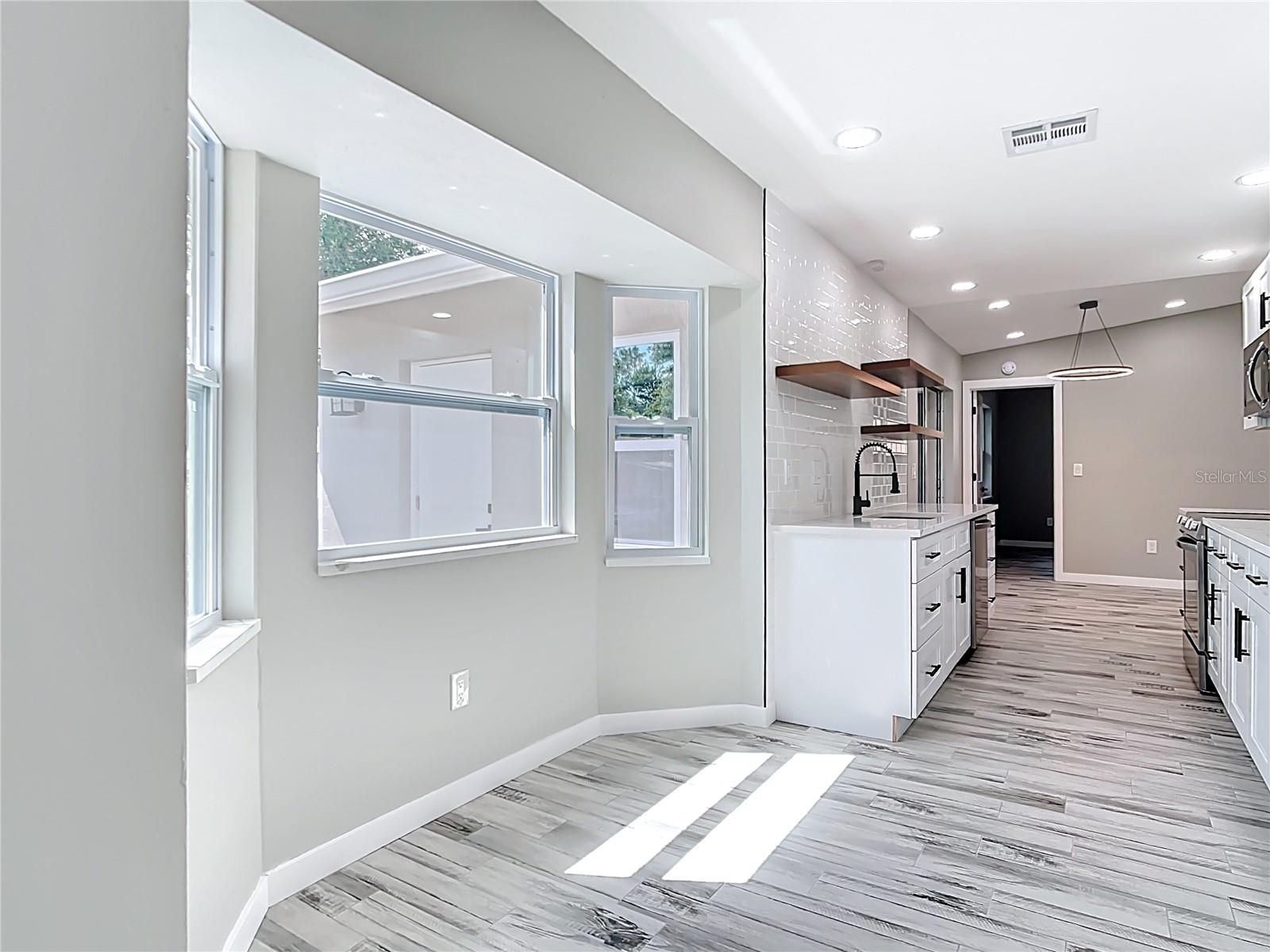 Image 18 of 41 For 7140 Teaberry Street