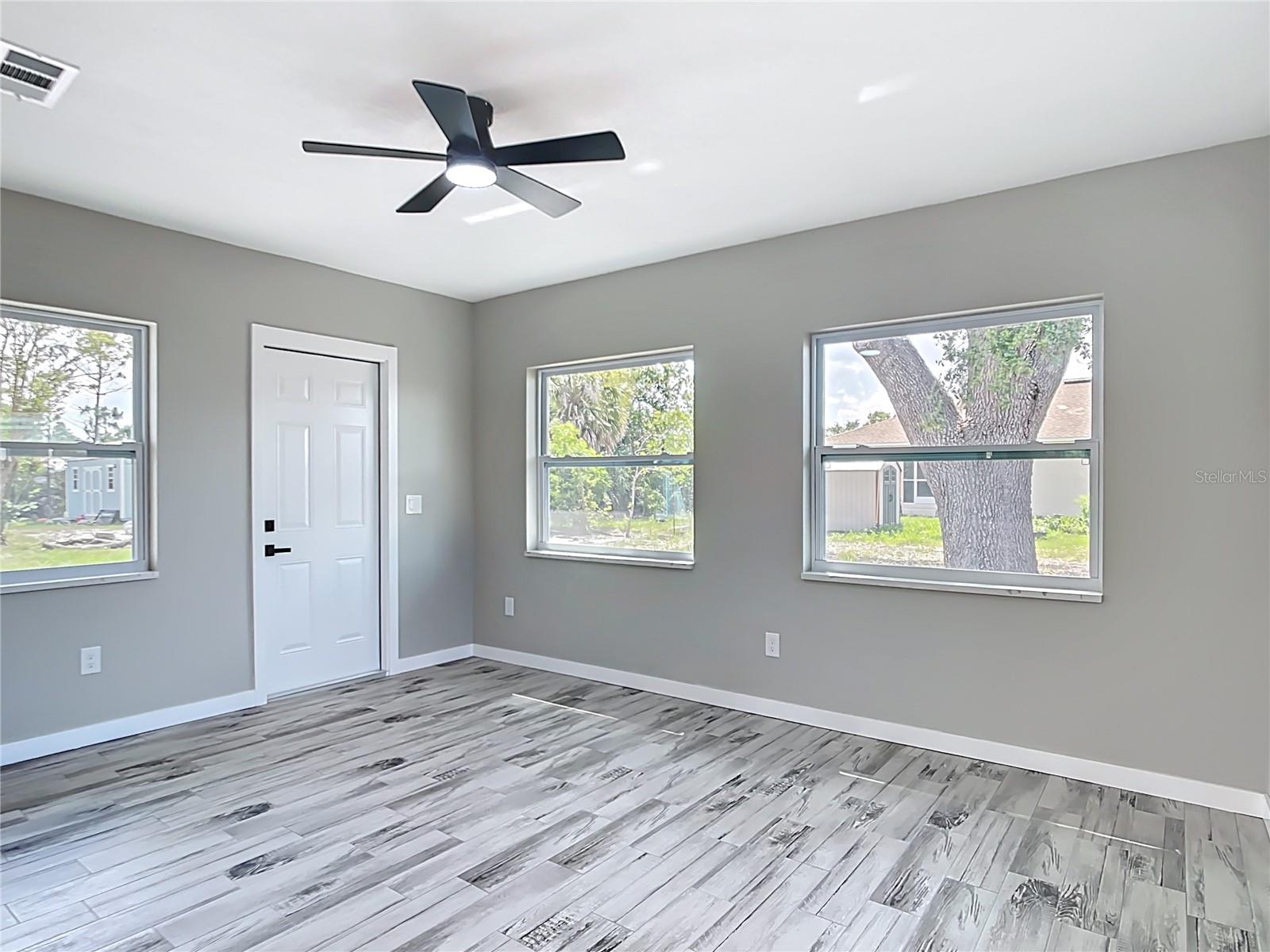 Image 19 of 41 For 7140 Teaberry Street