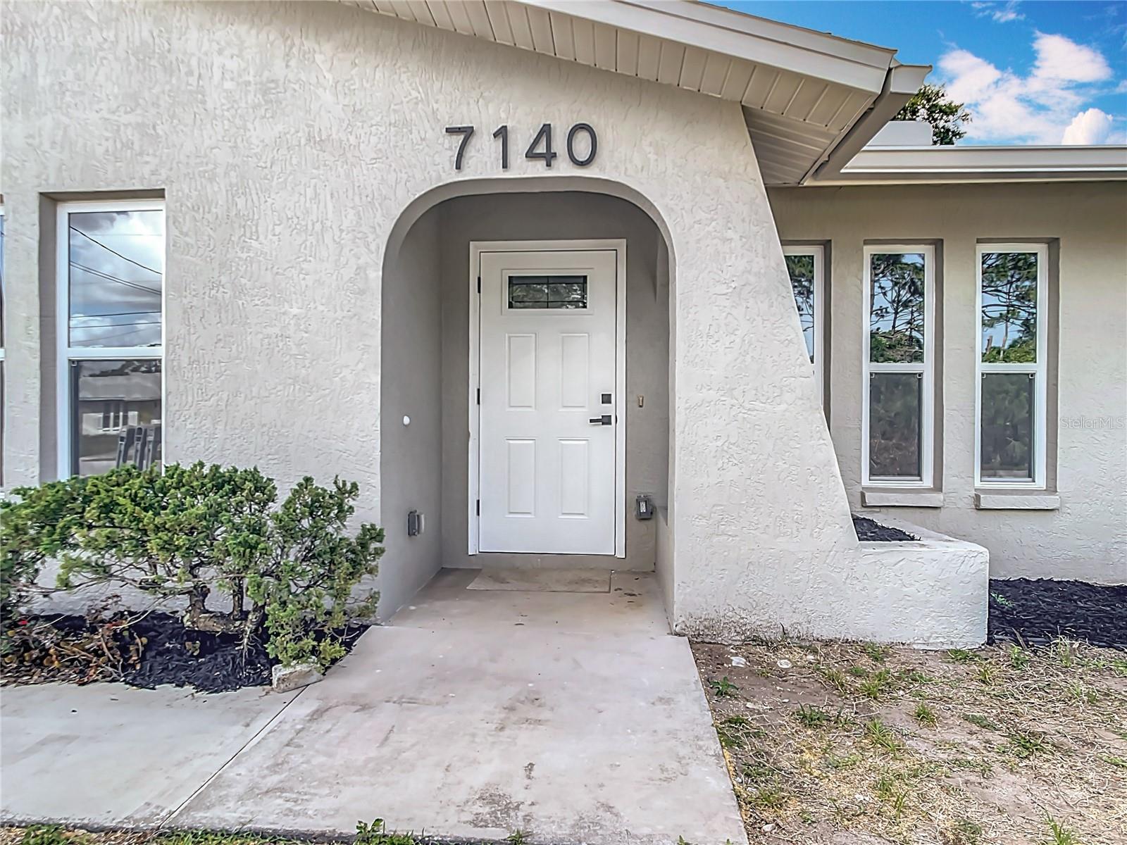 Image 4 of 41 For 7140 Teaberry Street