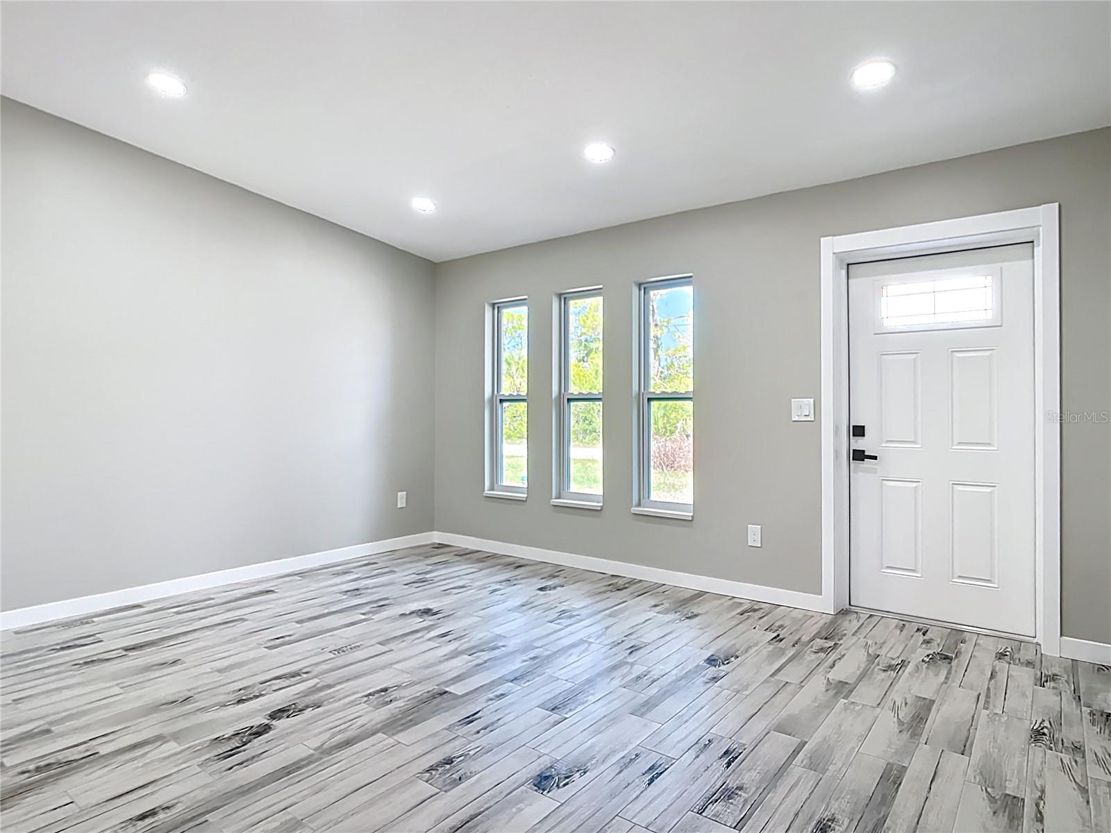Image 7 of 41 For 7140 Teaberry Street