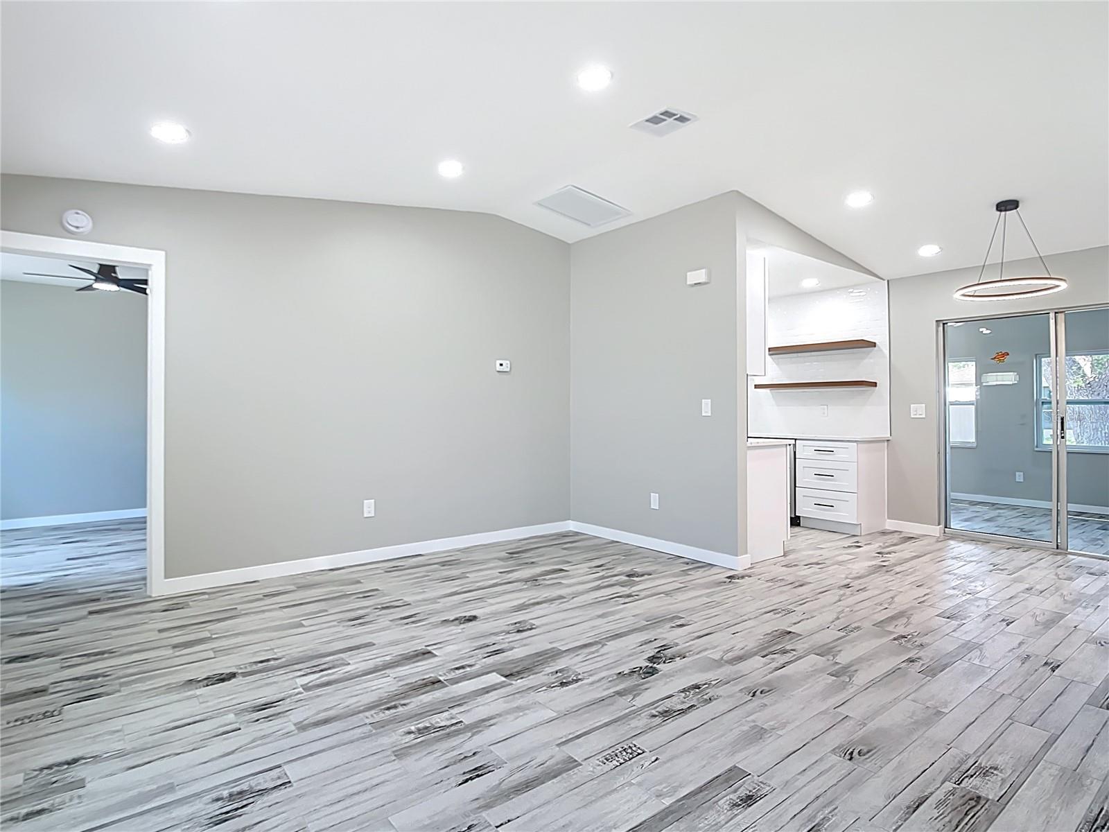 Image 9 of 41 For 7140 Teaberry Street