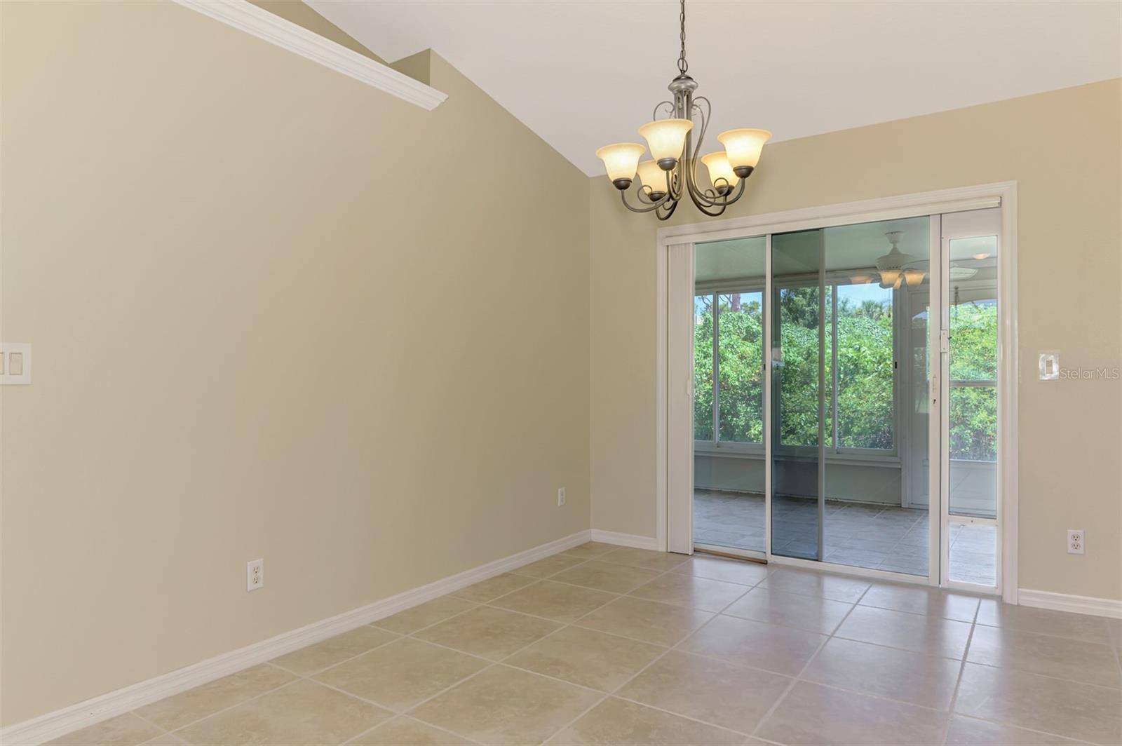 Image 11 of 47 For 331 Bucknell Road