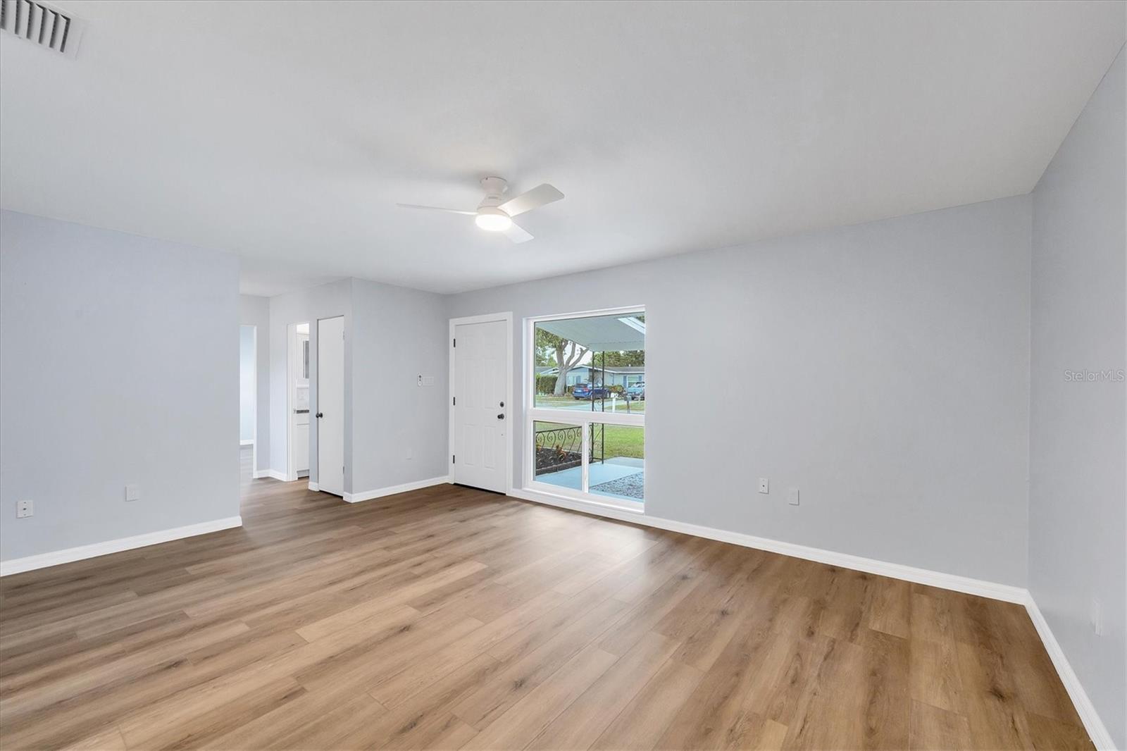 Image 5 of 35 For 3616 Lalani Boulevard