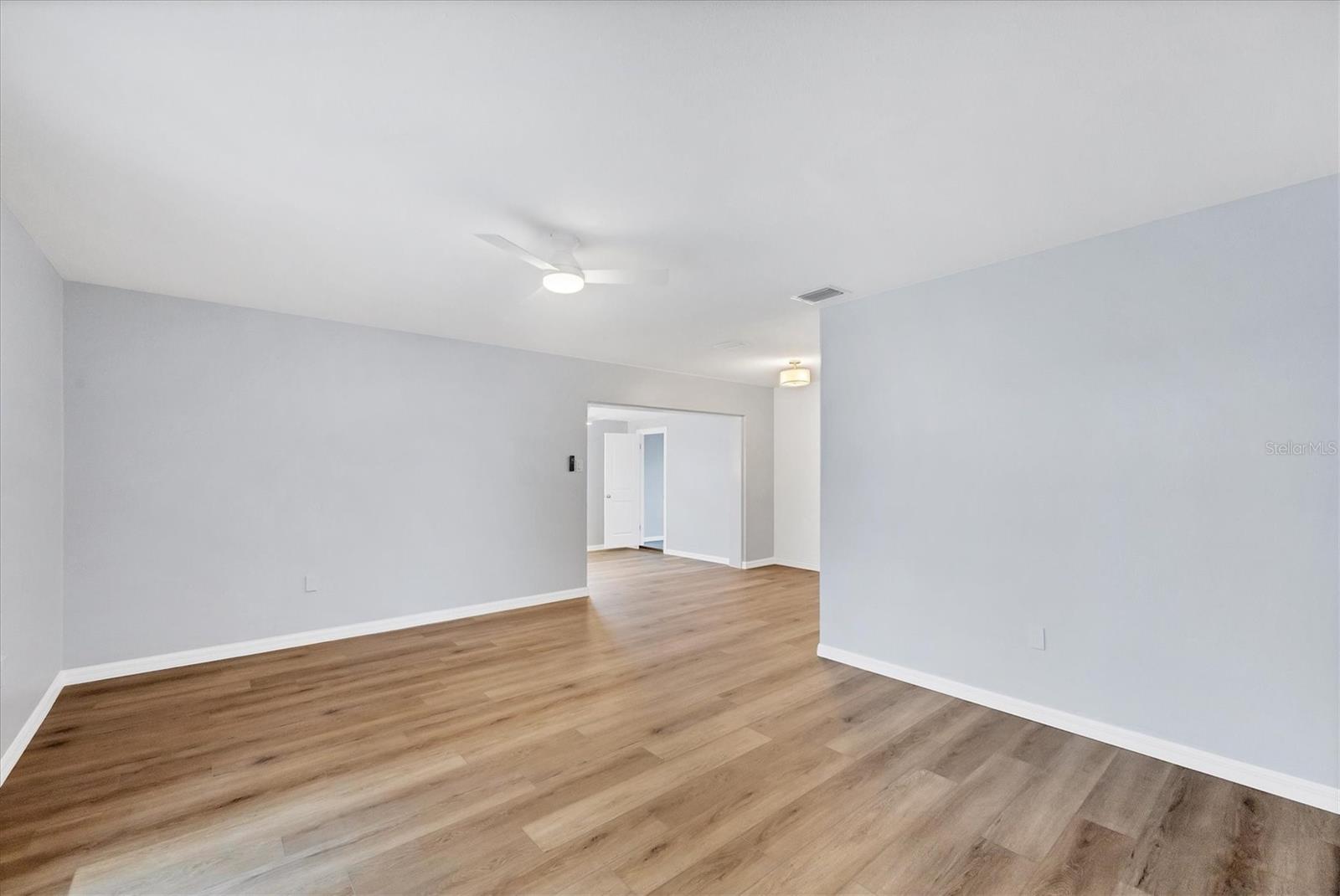 Image 7 of 35 For 3616 Lalani Boulevard