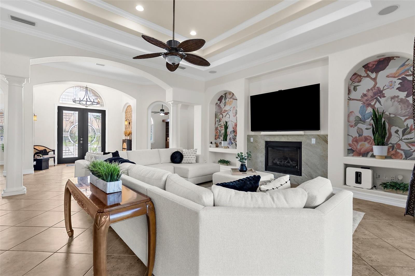 Image 13 of 84 For 186 Portofino Drive