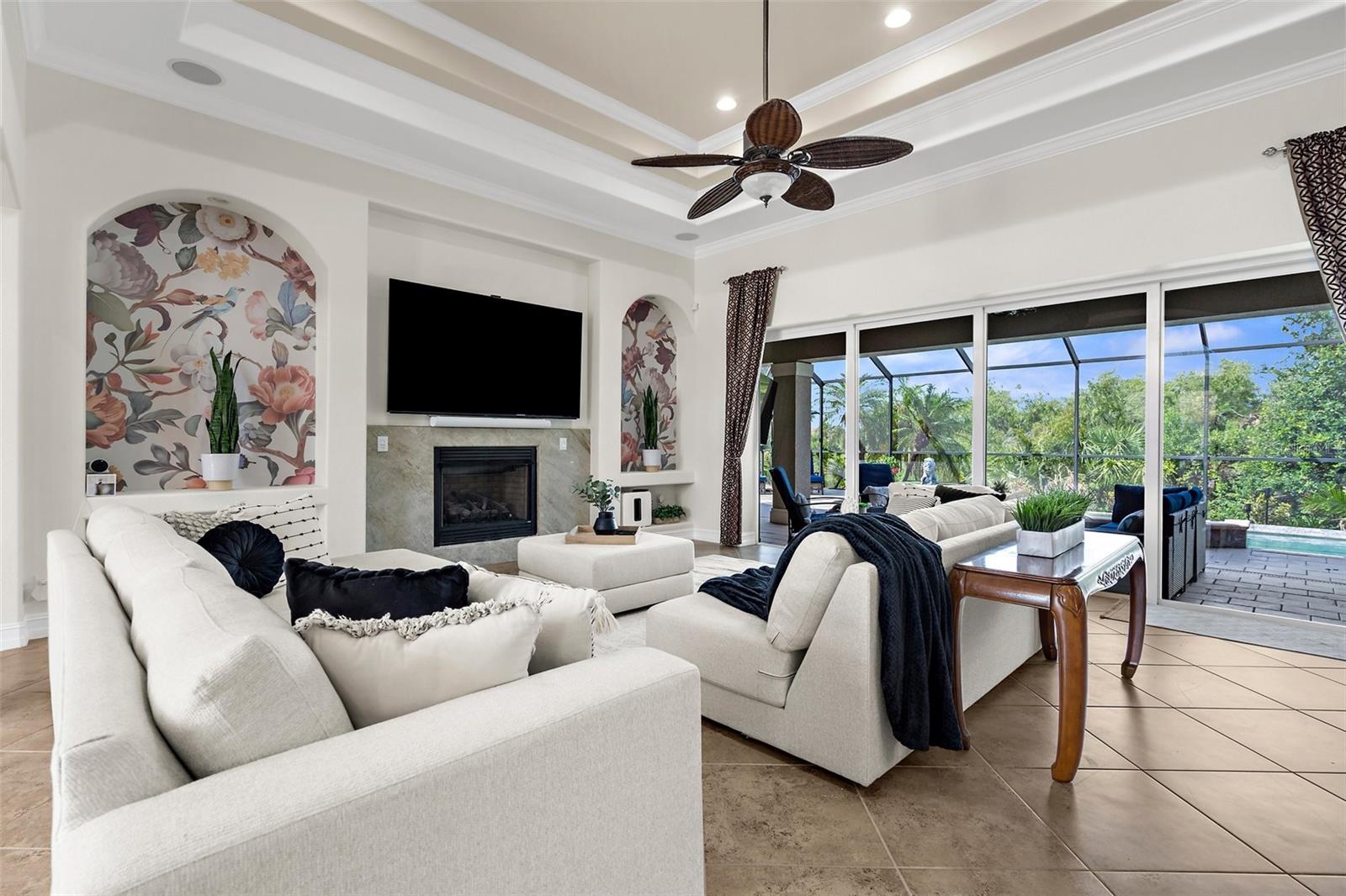 Image 9 of 84 For 186 Portofino Drive