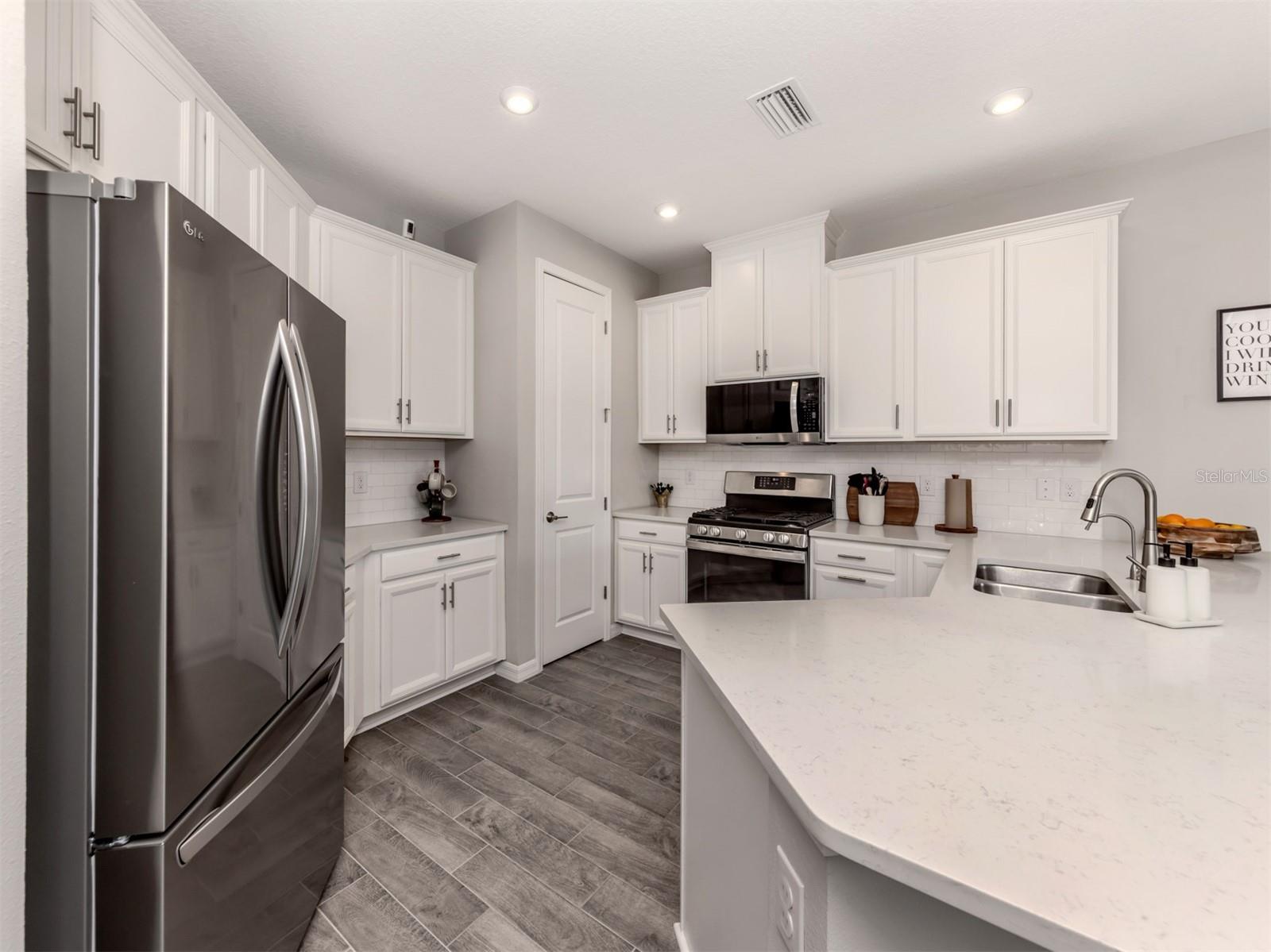 Image 10 of 60 For 15364 Isla Palma Lane