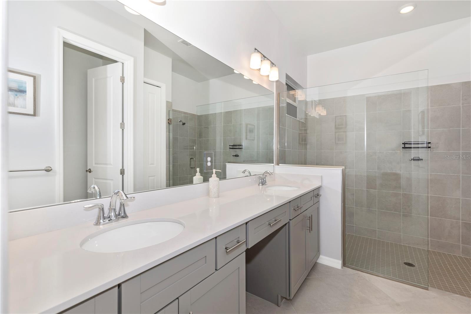 Image 25 of 100 For 17475 Jadestone Court