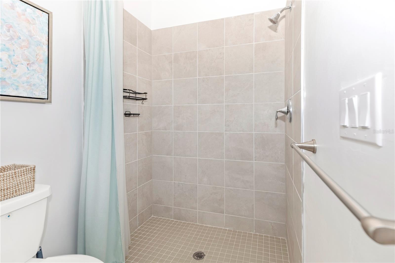 Image 31 of 100 For 17475 Jadestone Court
