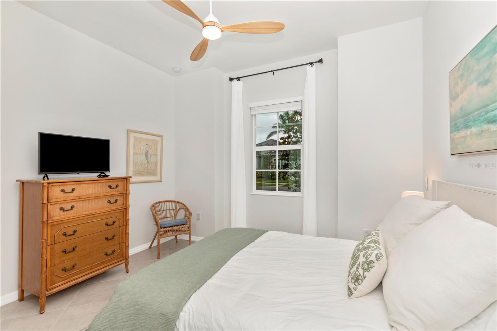 Image 33 of 100 For 17475 Jadestone Court