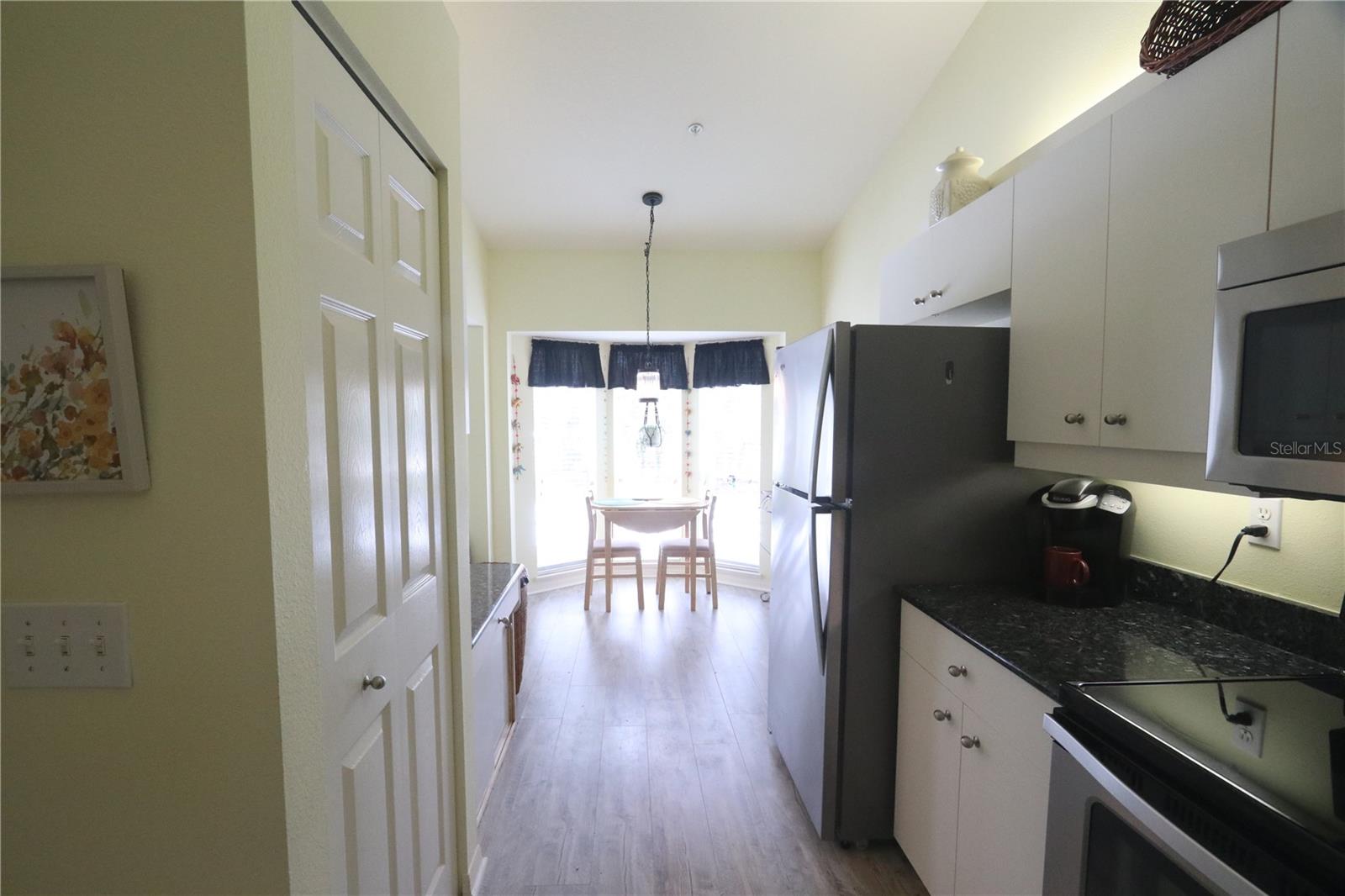 Image 6 of 21 For 320 Clearbrook Circle 203