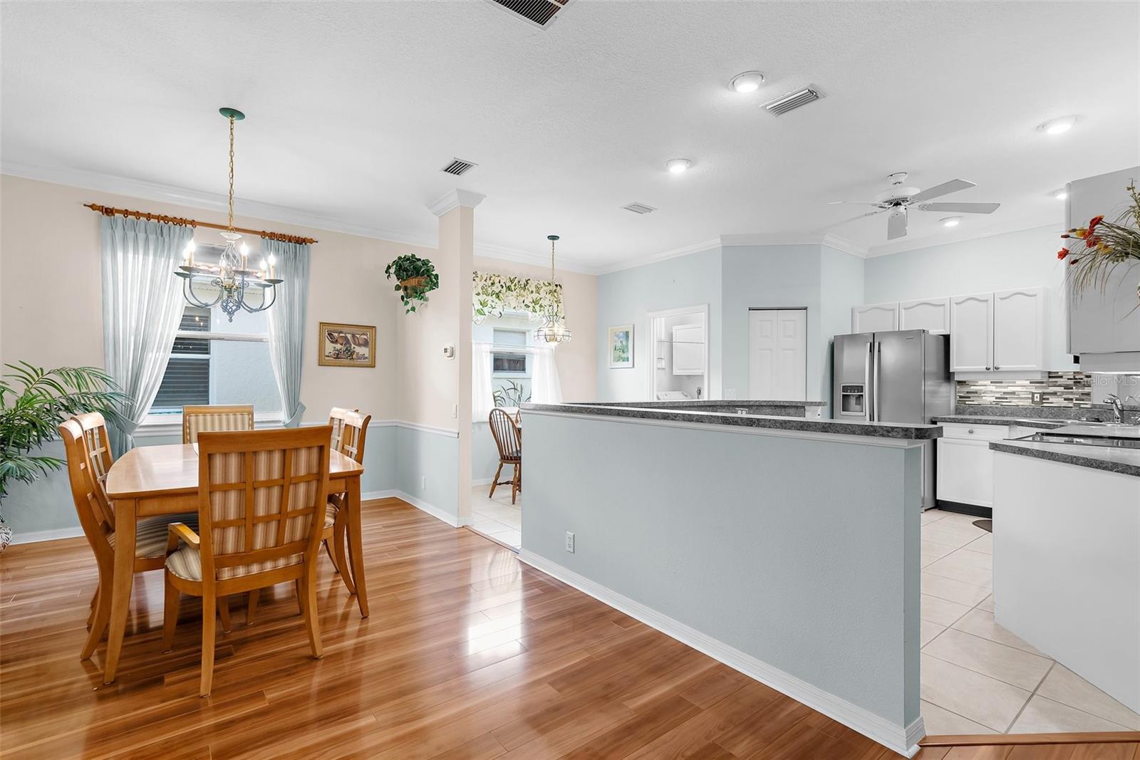 Image 17 of 42 For 4378 Summertree Road