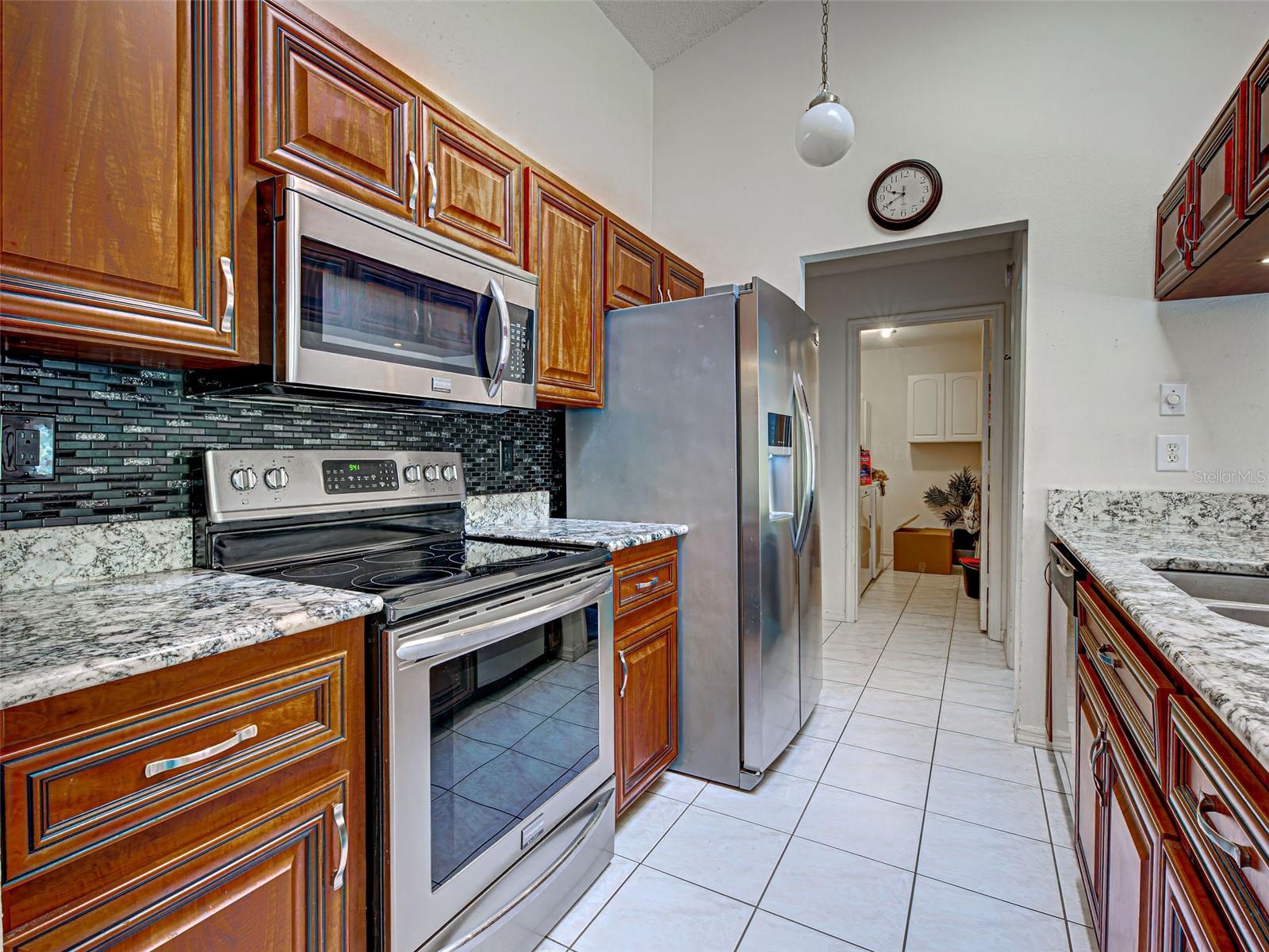 Image 22 of 68 For 2194 Abalom Street
