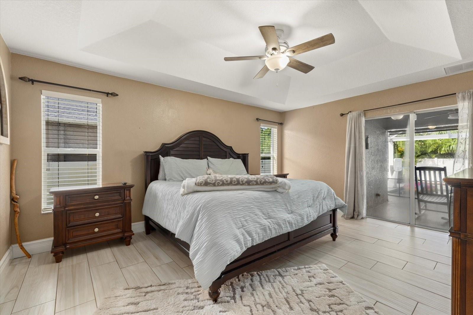 Listing photo id 21 for 2769 Dode Avenue