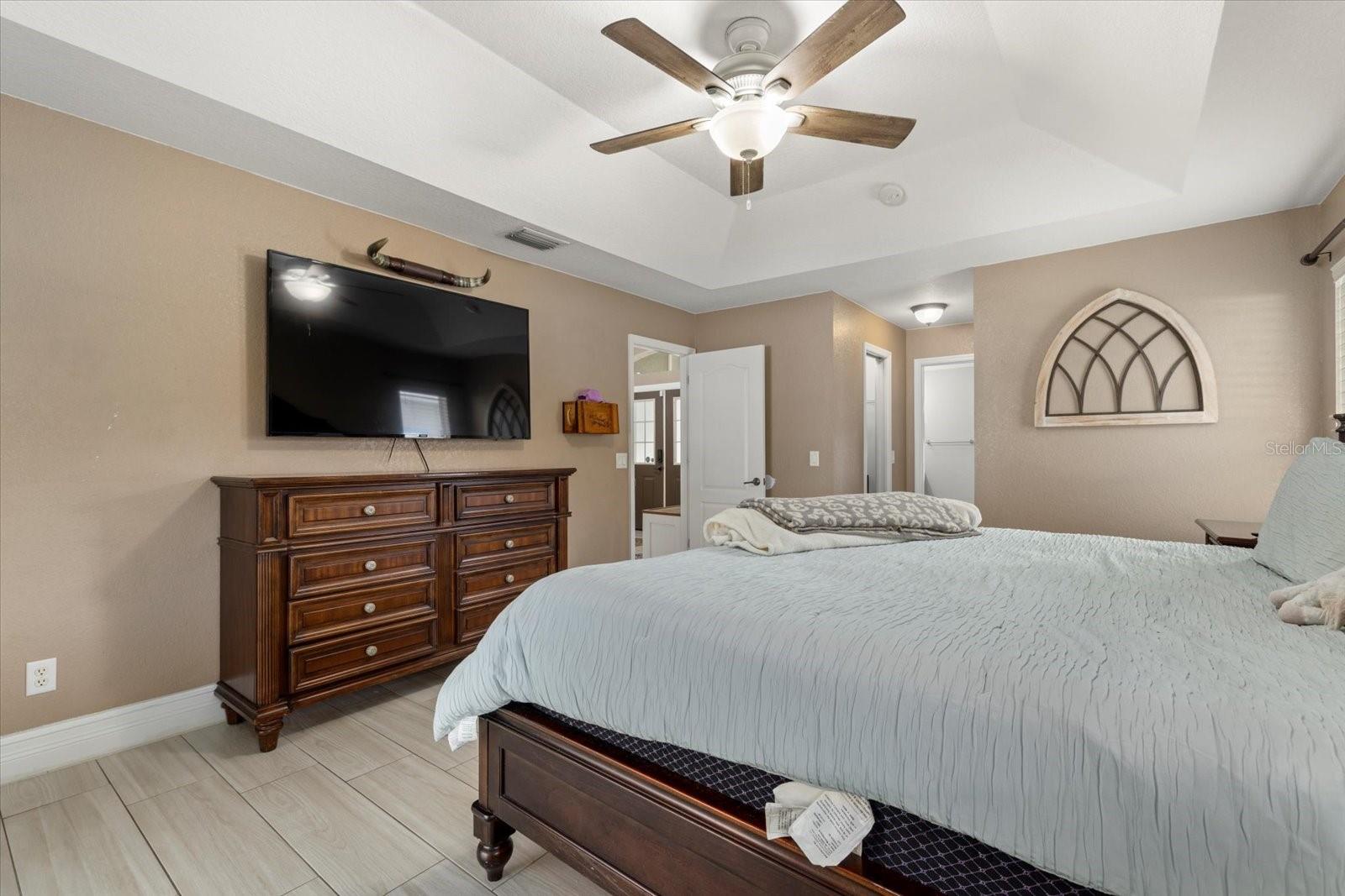 Listing photo id 23 for 2769 Dode Avenue