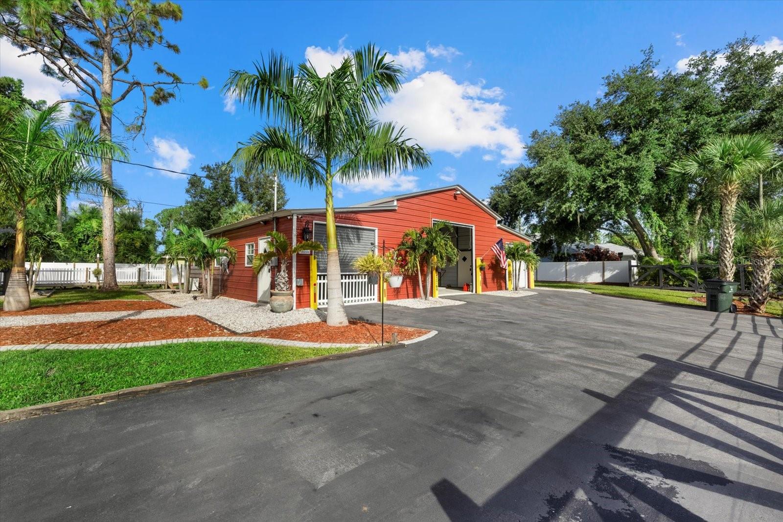 Listing photo id 42 for 2769 Dode Avenue
