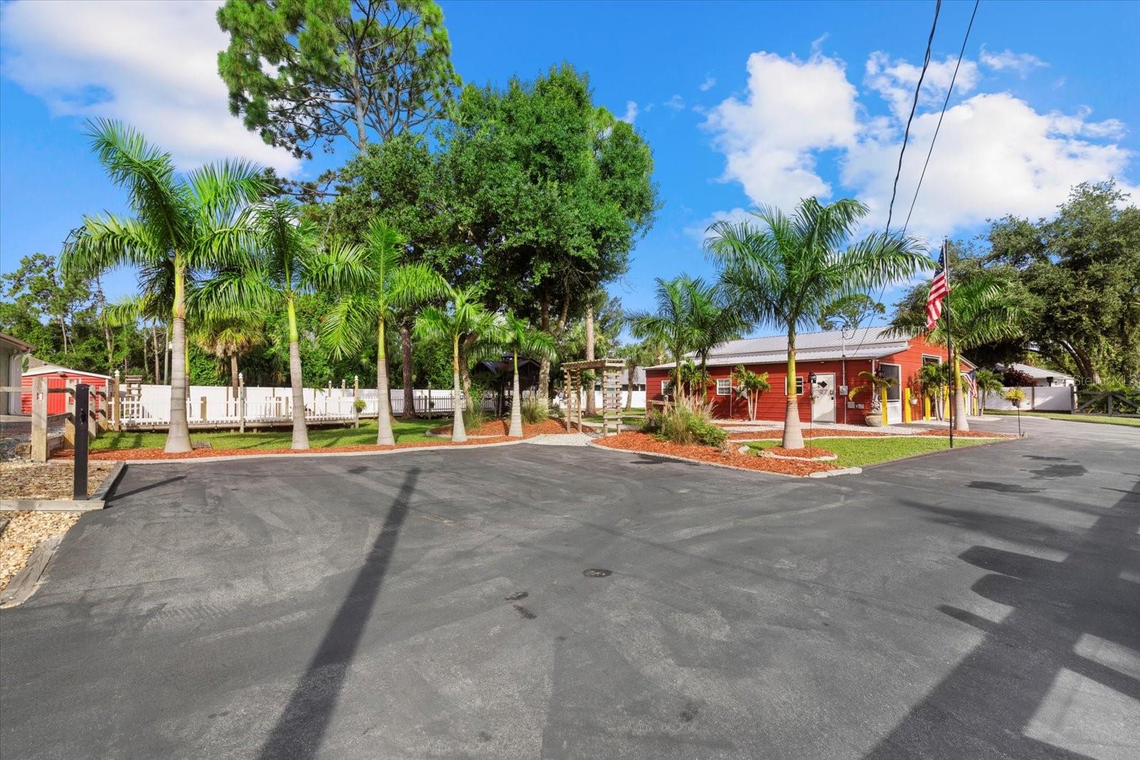 Listing photo id 43 for 2769 Dode Avenue