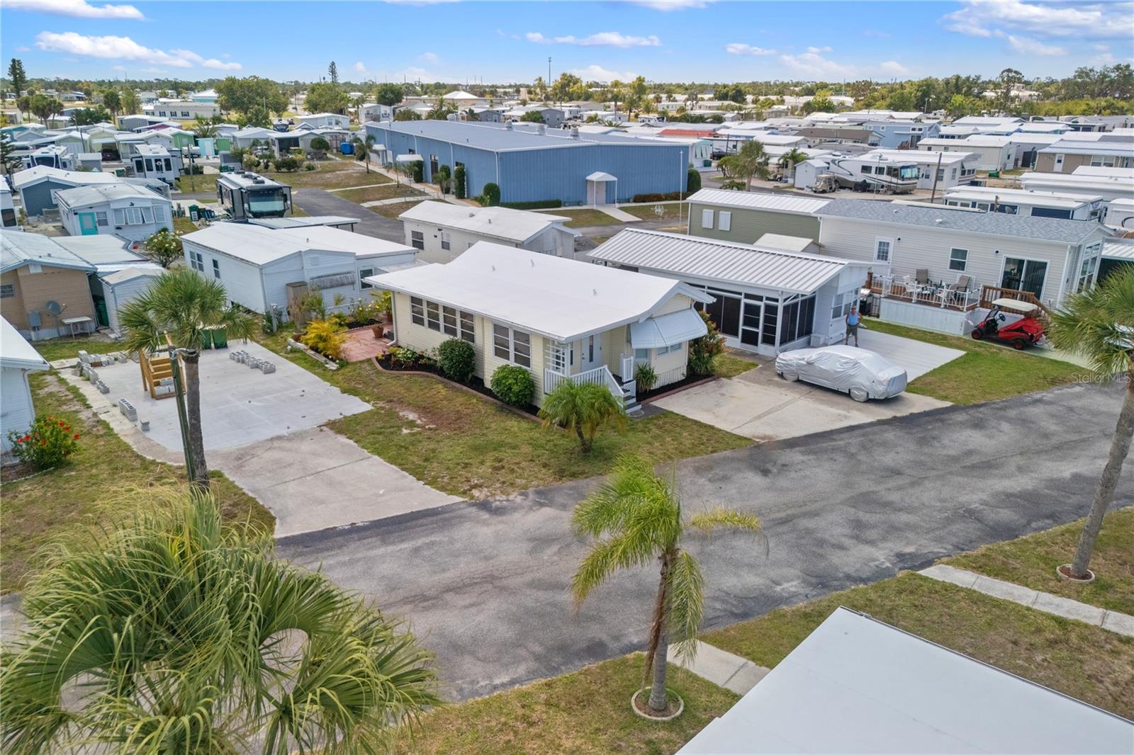 Image 29 of 45 For 1475 Flamingo Drive 143