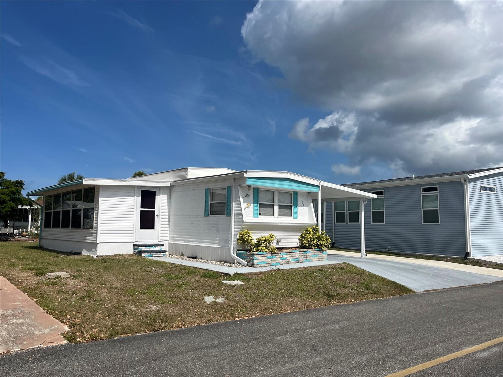 Image 3 of 40 For 834 Cervina Drive S