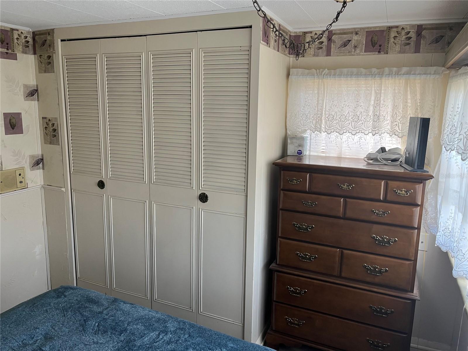 Image 36 of 40 For 834 Cervina Drive S