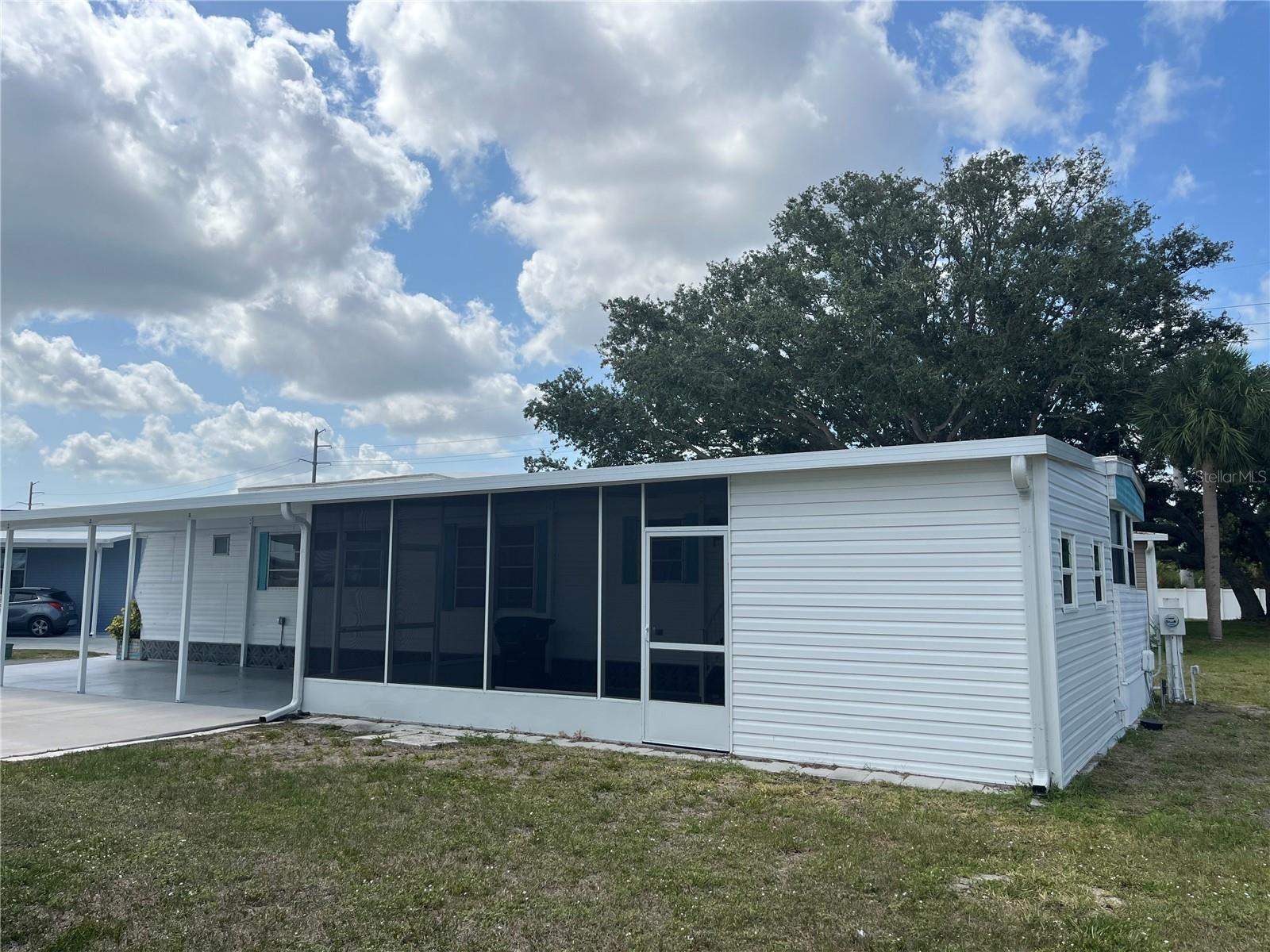 Image 6 of 40 For 834 Cervina Drive S