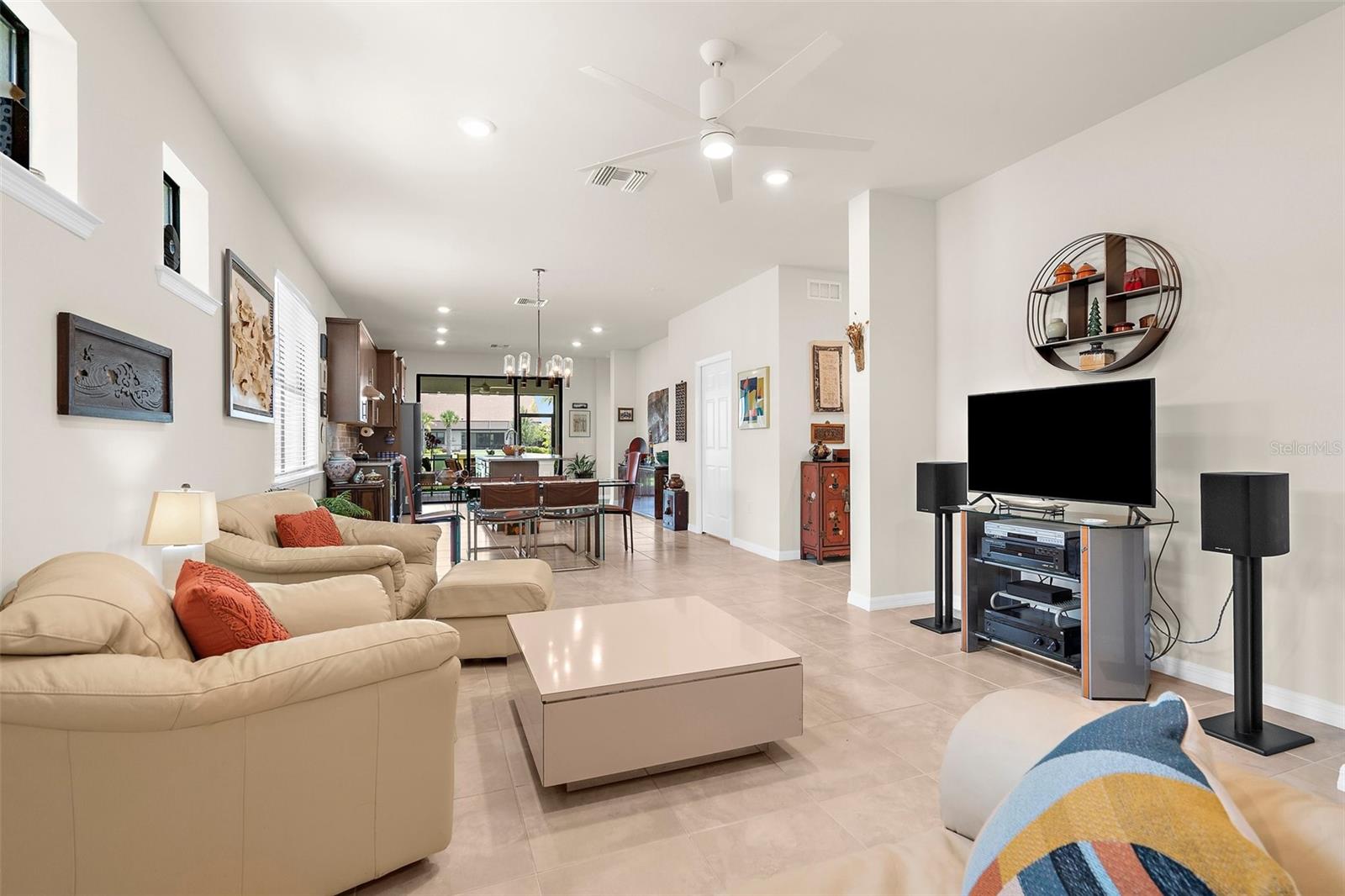 Image 4 of 100 For 13486 Nobilio Street