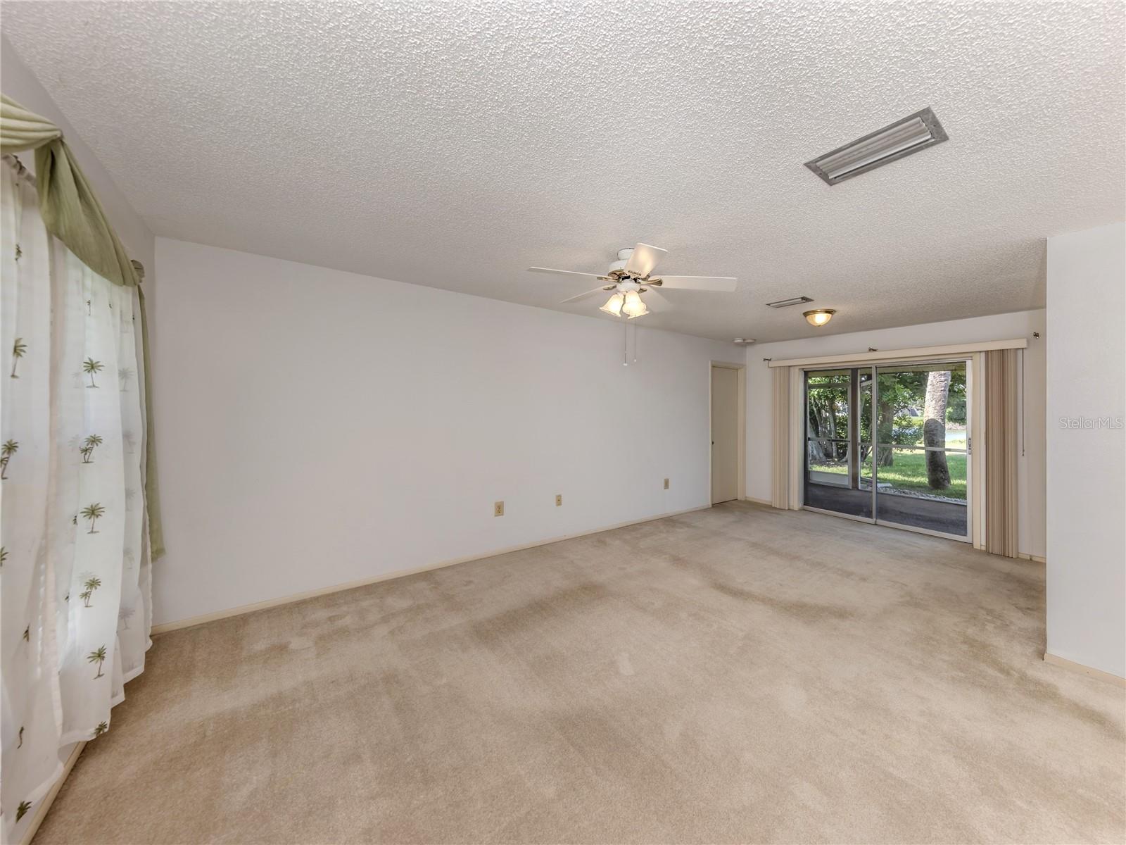 Image 10 of 55 For 1240 Lucaya Avenue