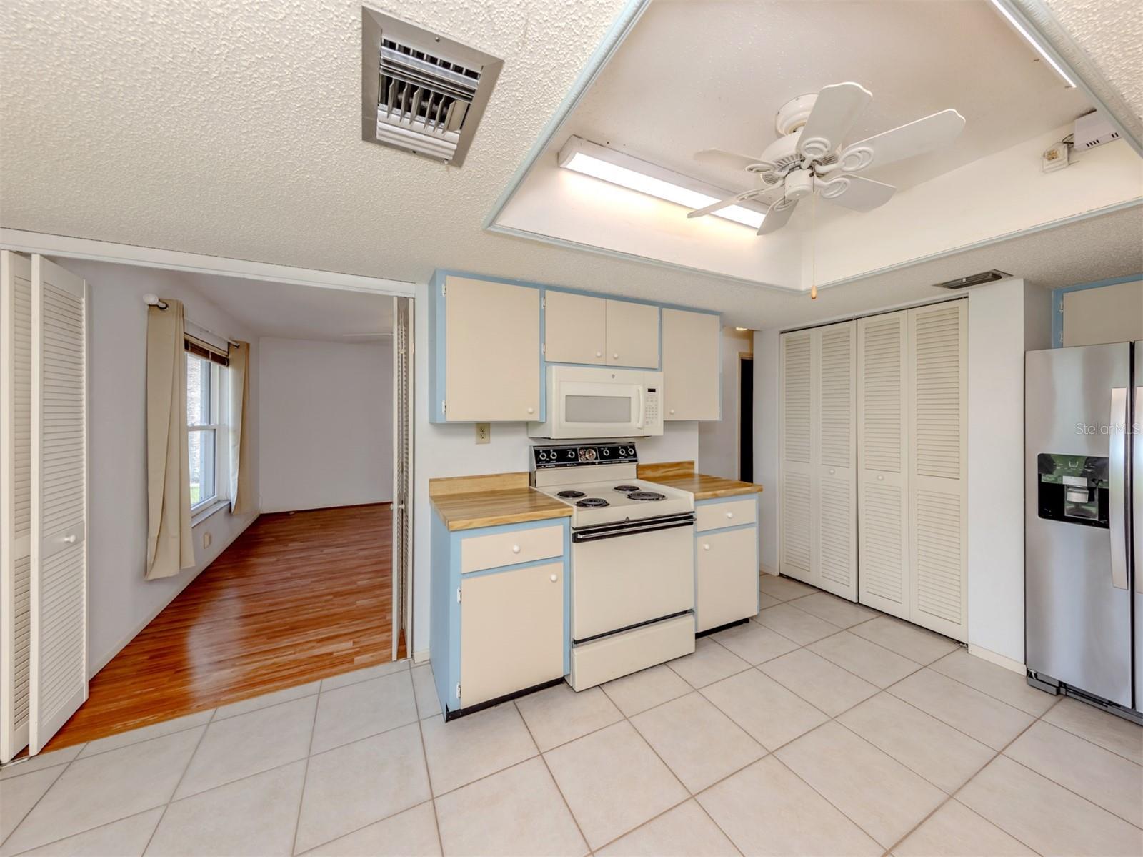 Image 19 of 55 For 1240 Lucaya Avenue