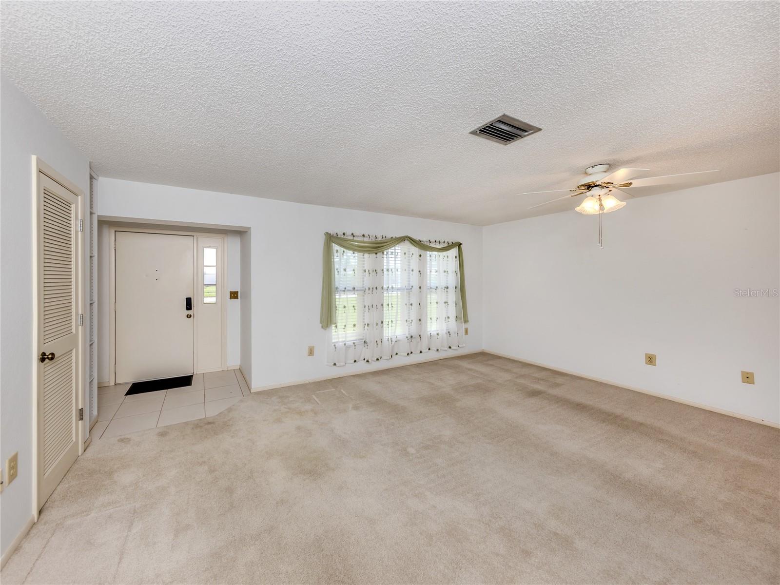 Image 7 of 55 For 1240 Lucaya Avenue