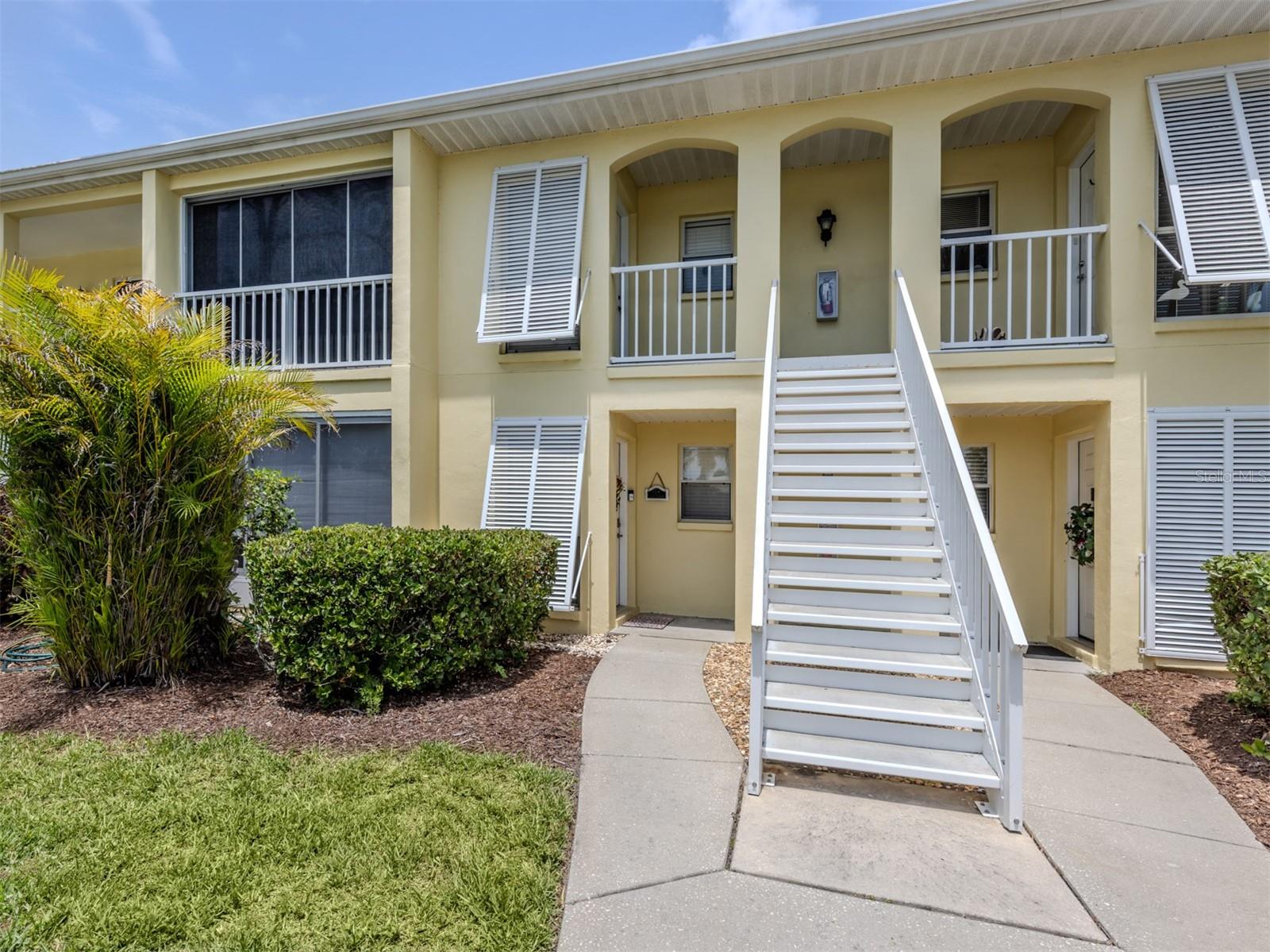 Image 45 of 52 For 418 Cerromar Court 158
