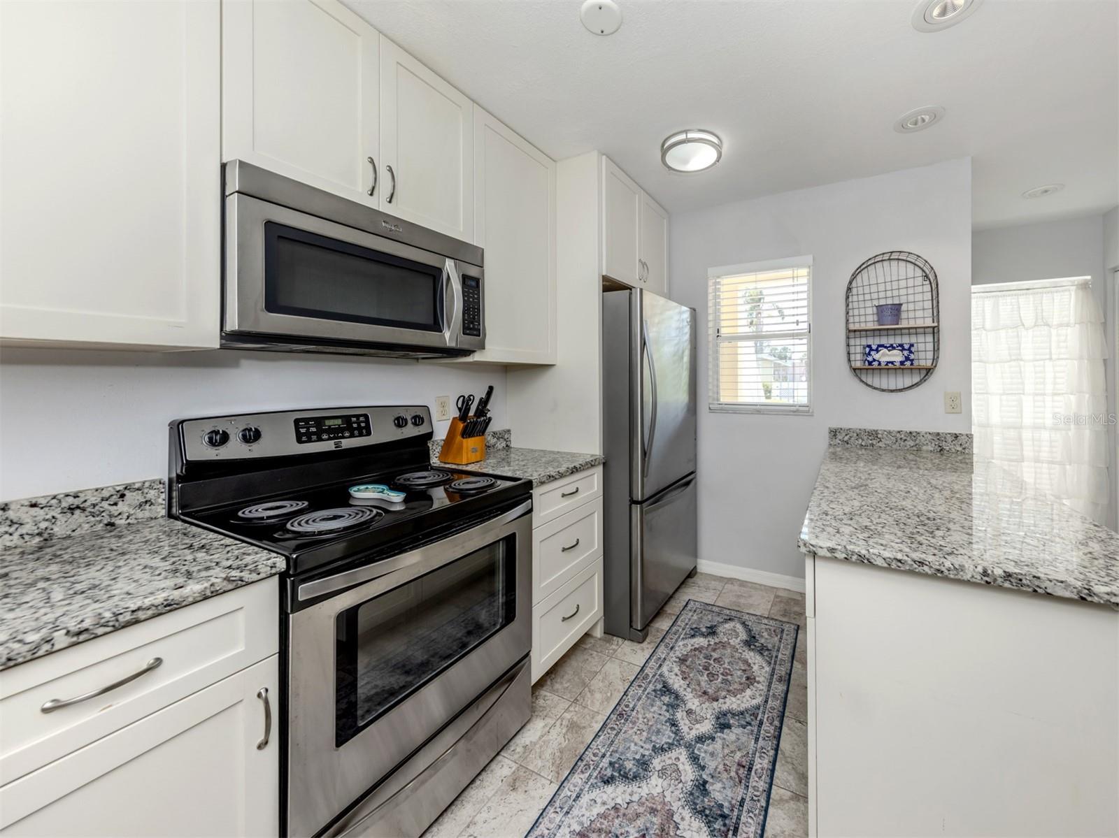 Image 7 of 52 For 418 Cerromar Court 158