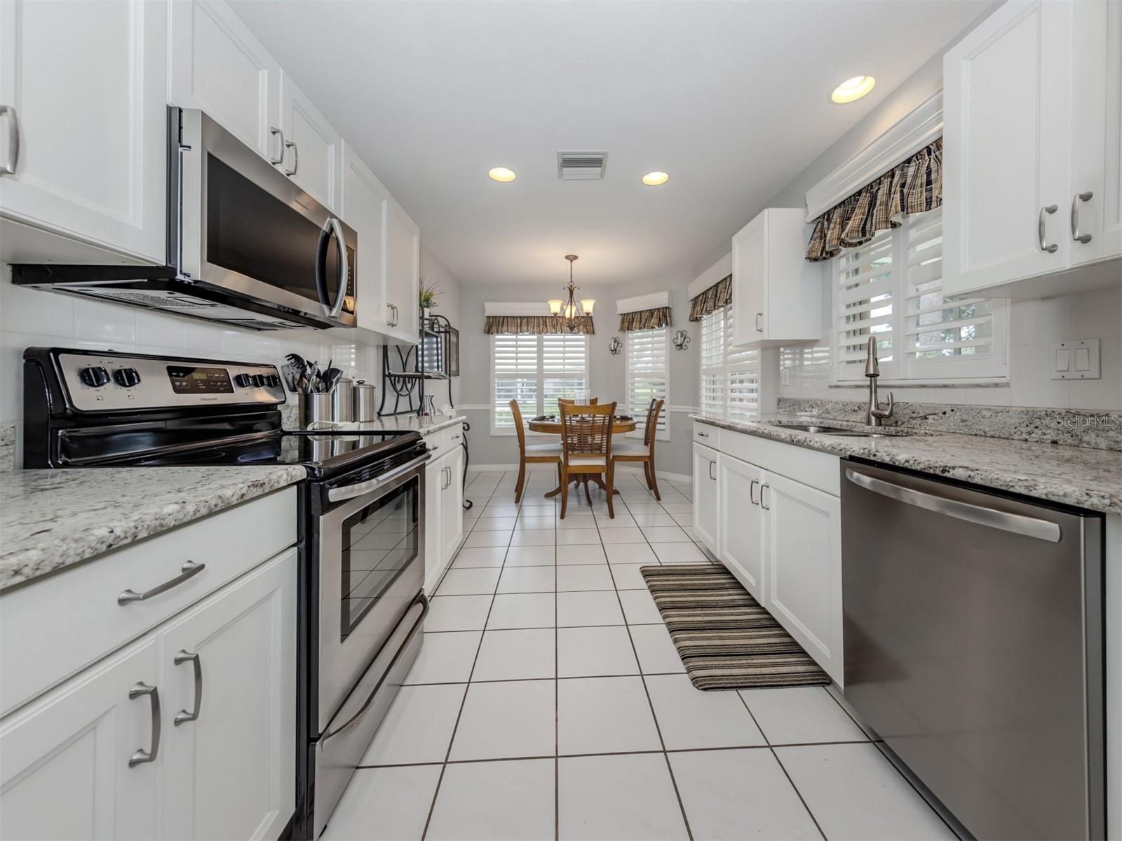 Image 14 of 72 For 1531 Belfry Drive